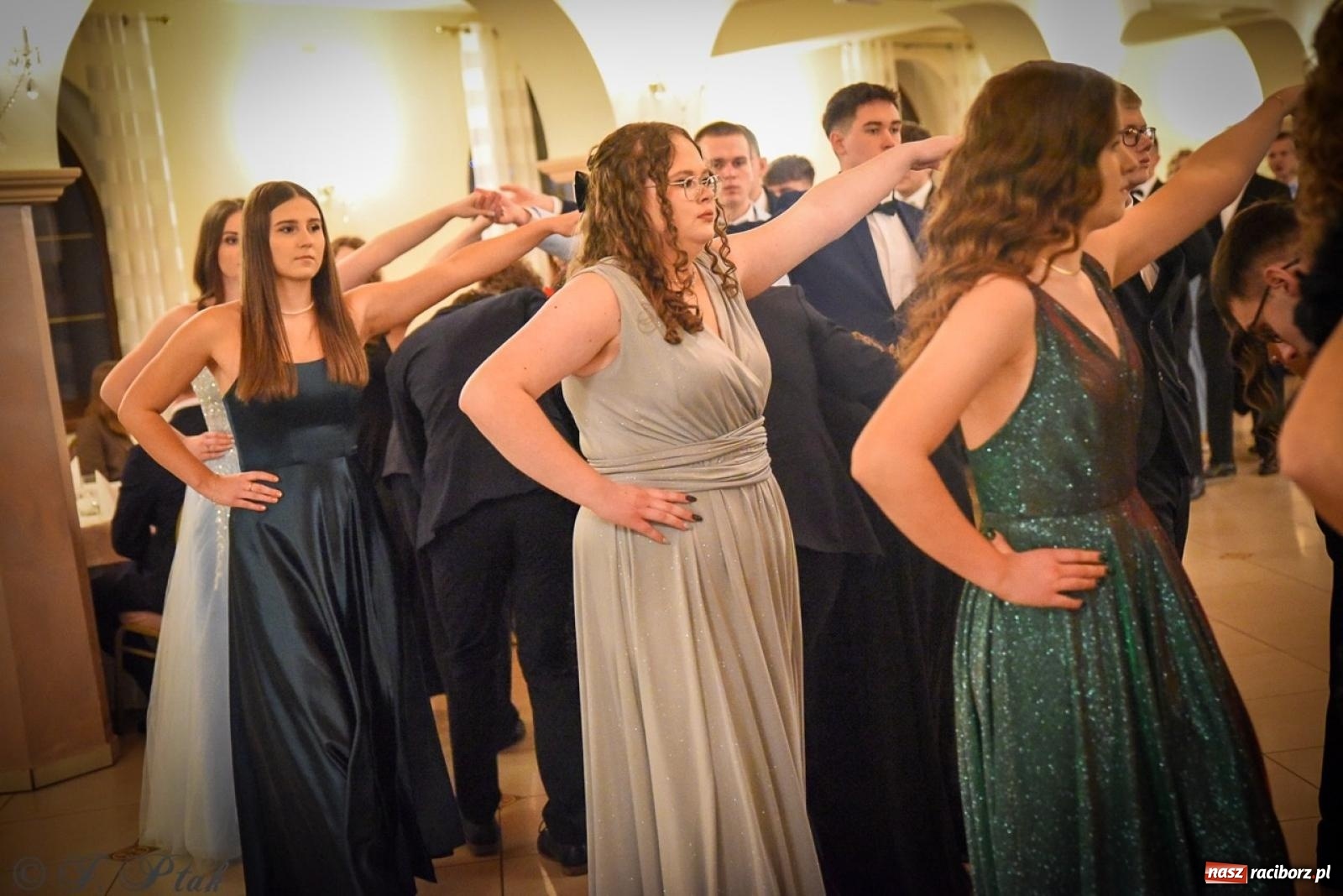 Zdjęcie w galerii na portalu naszraciborz.pl: Studniówka raciborskiego Ekonomika na bis! [FOTO i WIDEO] wiadomości z regionu