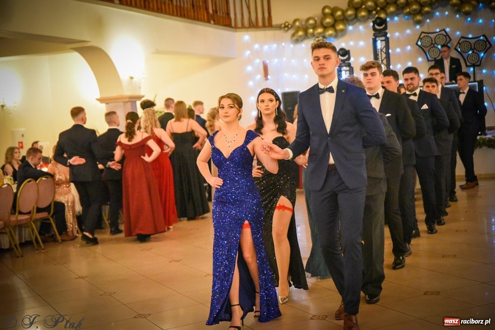 Zdjęcie w galerii na portalu naszraciborz.pl: Studniówka raciborskiego Ekonomika na bis! [FOTO i WIDEO] wiadomości z regionu