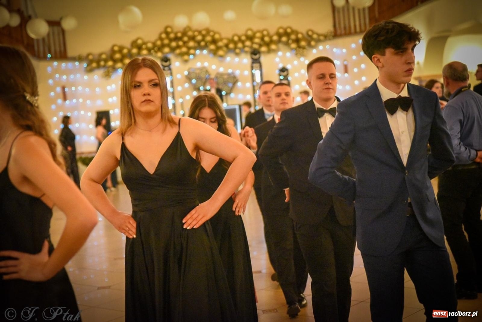 Zdjęcie w galerii na portalu naszraciborz.pl: Studniówka raciborskiego Ekonomika na bis! [FOTO i WIDEO] wiadomości z regionu