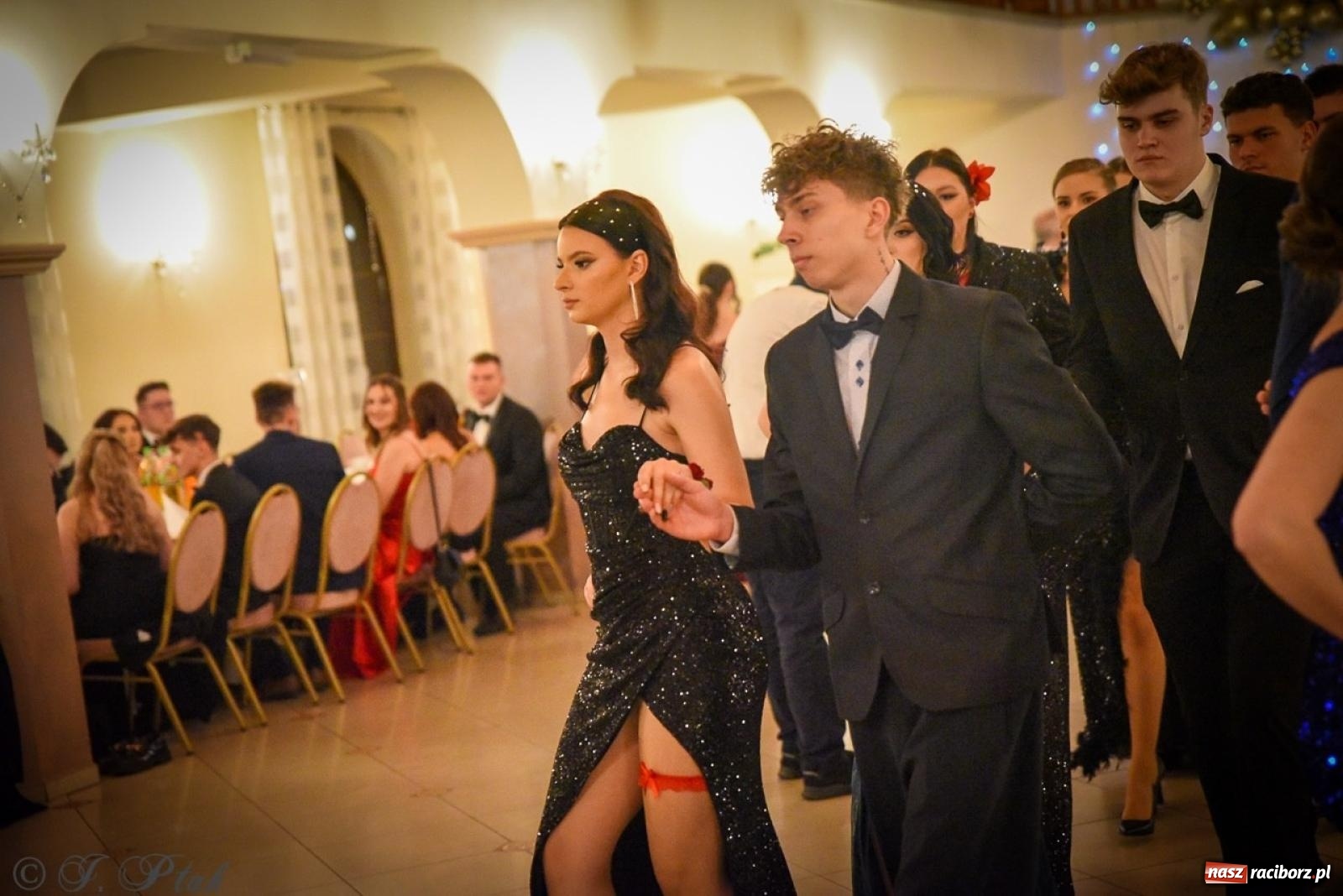 Zdjęcie w galerii na portalu naszraciborz.pl: Studniówka raciborskiego Ekonomika na bis! [FOTO i WIDEO] wiadomości z regionu