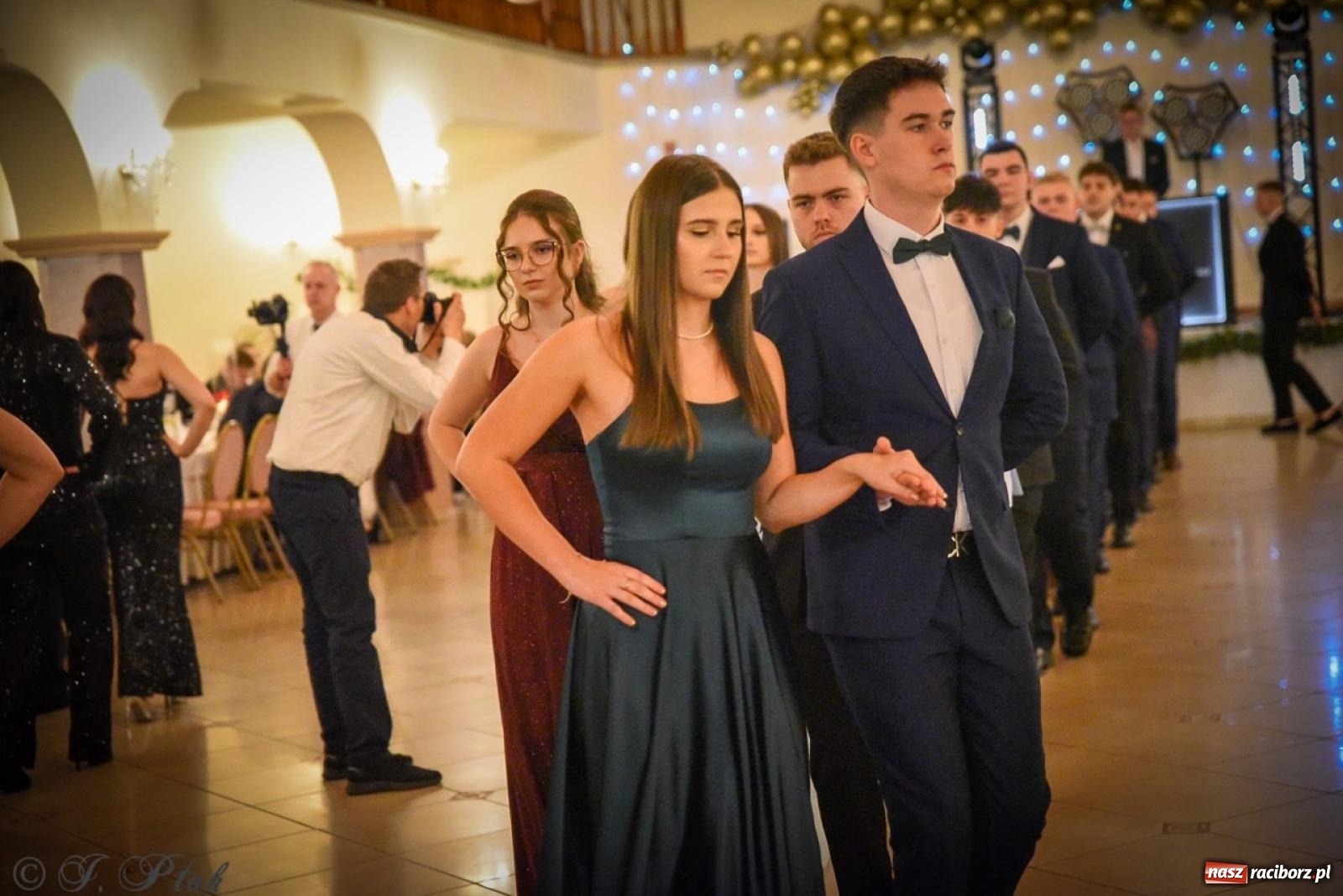 Zdjęcie w galerii na portalu naszraciborz.pl: Studniówka raciborskiego Ekonomika na bis! [FOTO i WIDEO] wiadomości z regionu