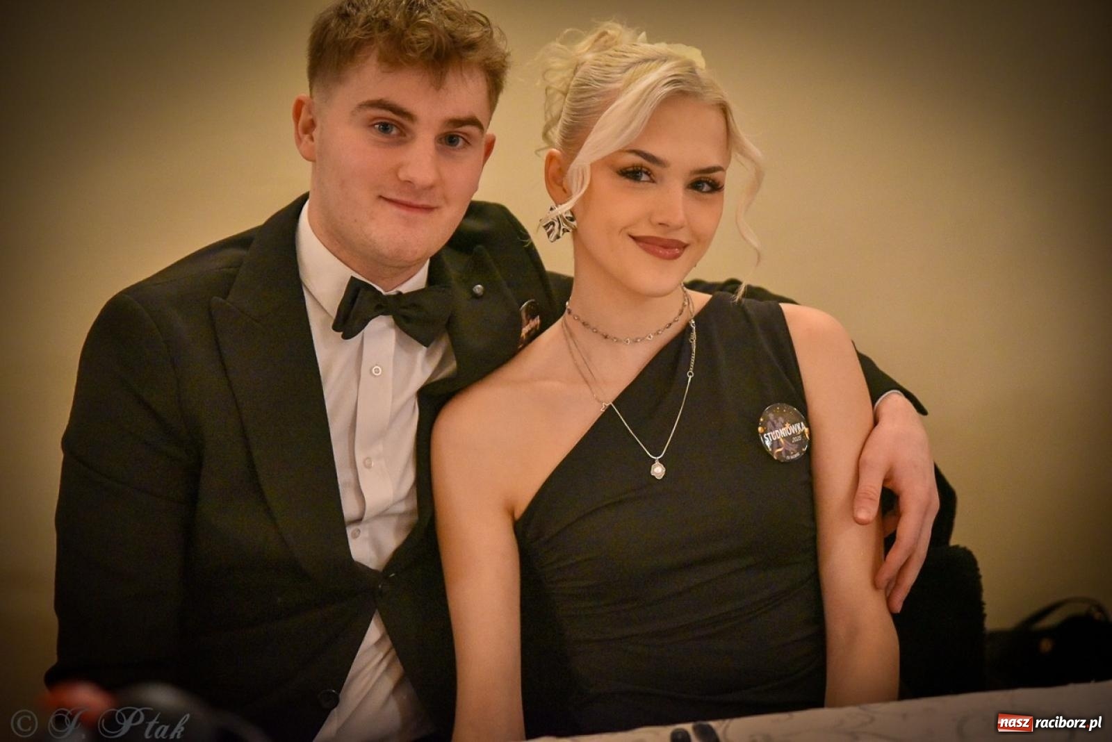 Zdjęcie w galerii na portalu naszraciborz.pl: Studniówka raciborskiego Ekonomika na bis! [FOTO i WIDEO] wiadomości z regionu