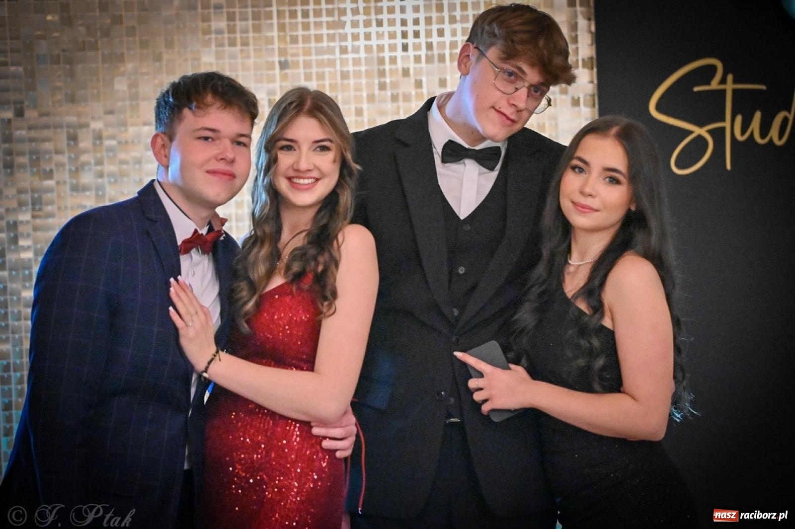 Zdjęcie w galerii na portalu naszraciborz.pl: Studniówka raciborskiego Ekonomika na bis! [FOTO i WIDEO] wiadomości z regionu