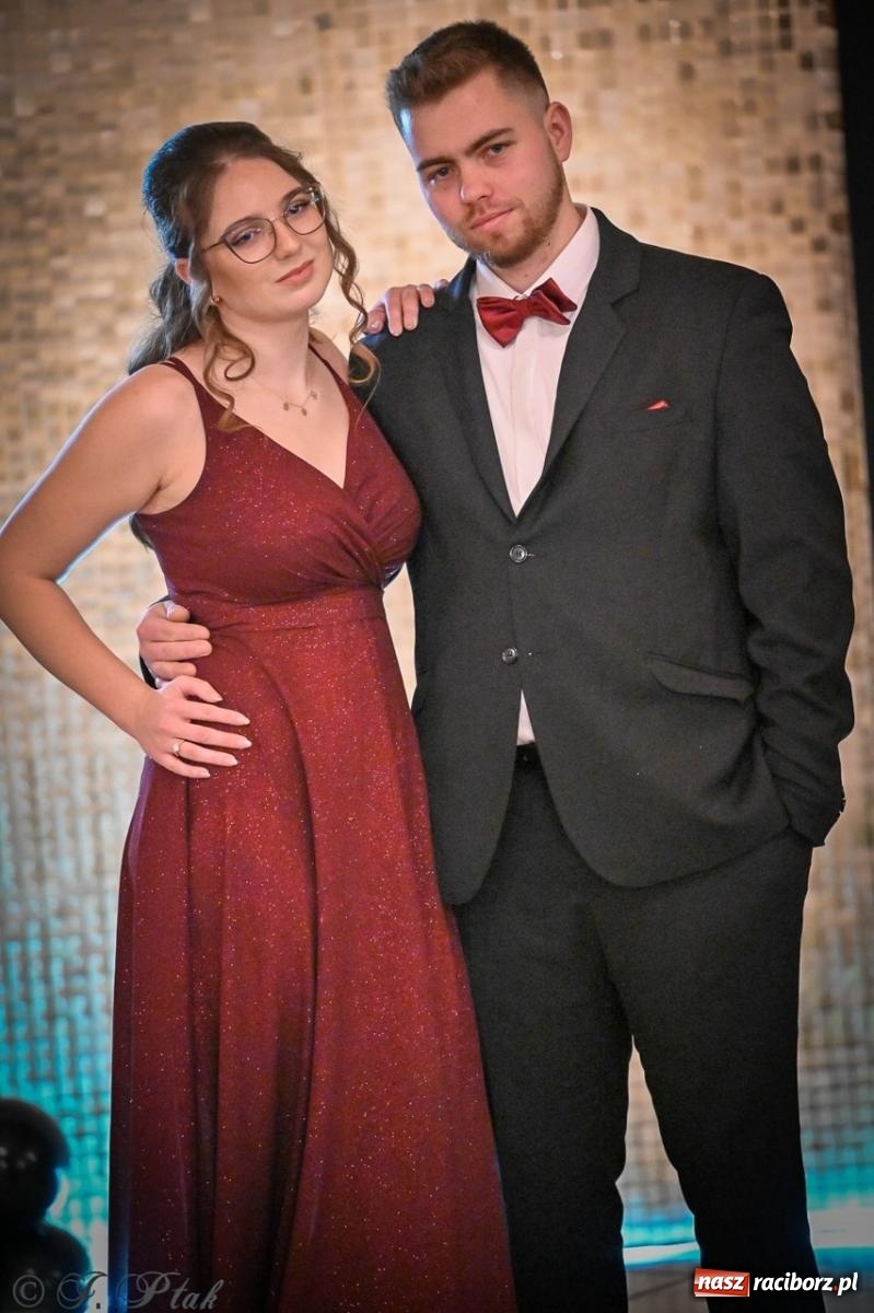 Zdjęcie w galerii na portalu naszraciborz.pl: Studniówka raciborskiego Ekonomika na bis! [FOTO i WIDEO] wiadomości z regionu