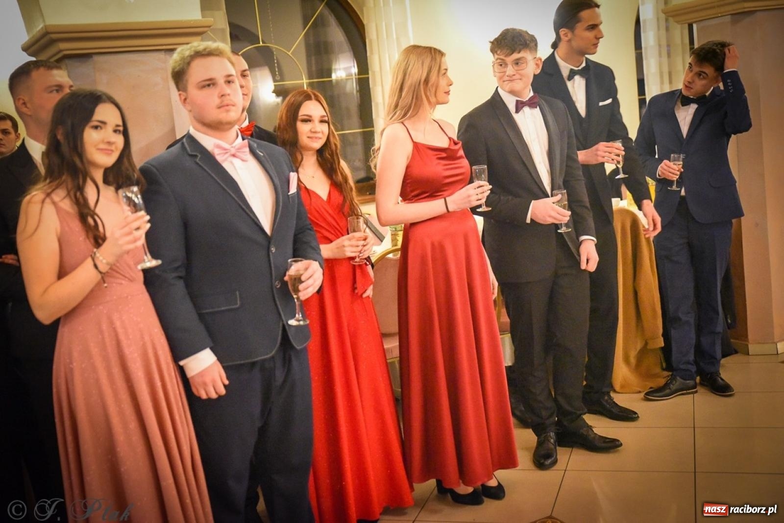 Zdjęcie w galerii na portalu naszraciborz.pl: Studniówka raciborskiego Ekonomika na bis! [FOTO i WIDEO] wiadomości z regionu