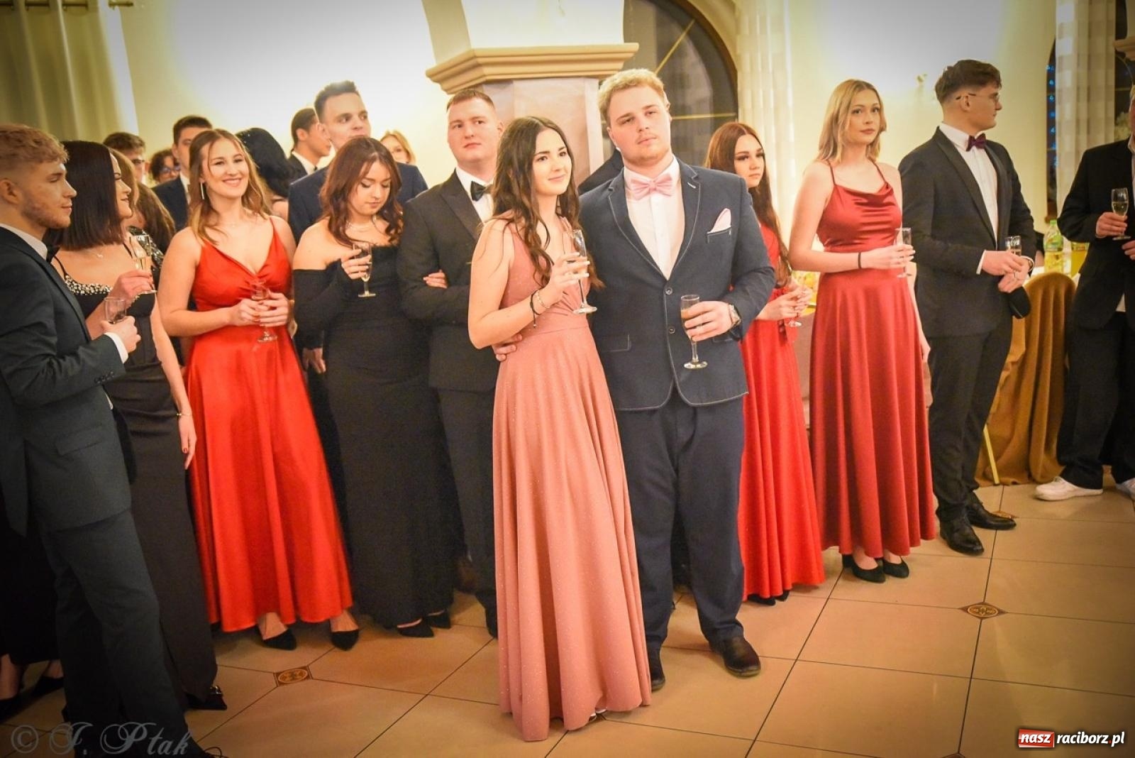 Zdjęcie w galerii na portalu naszraciborz.pl: Studniówka raciborskiego Ekonomika na bis! [FOTO i WIDEO] wiadomości z regionu