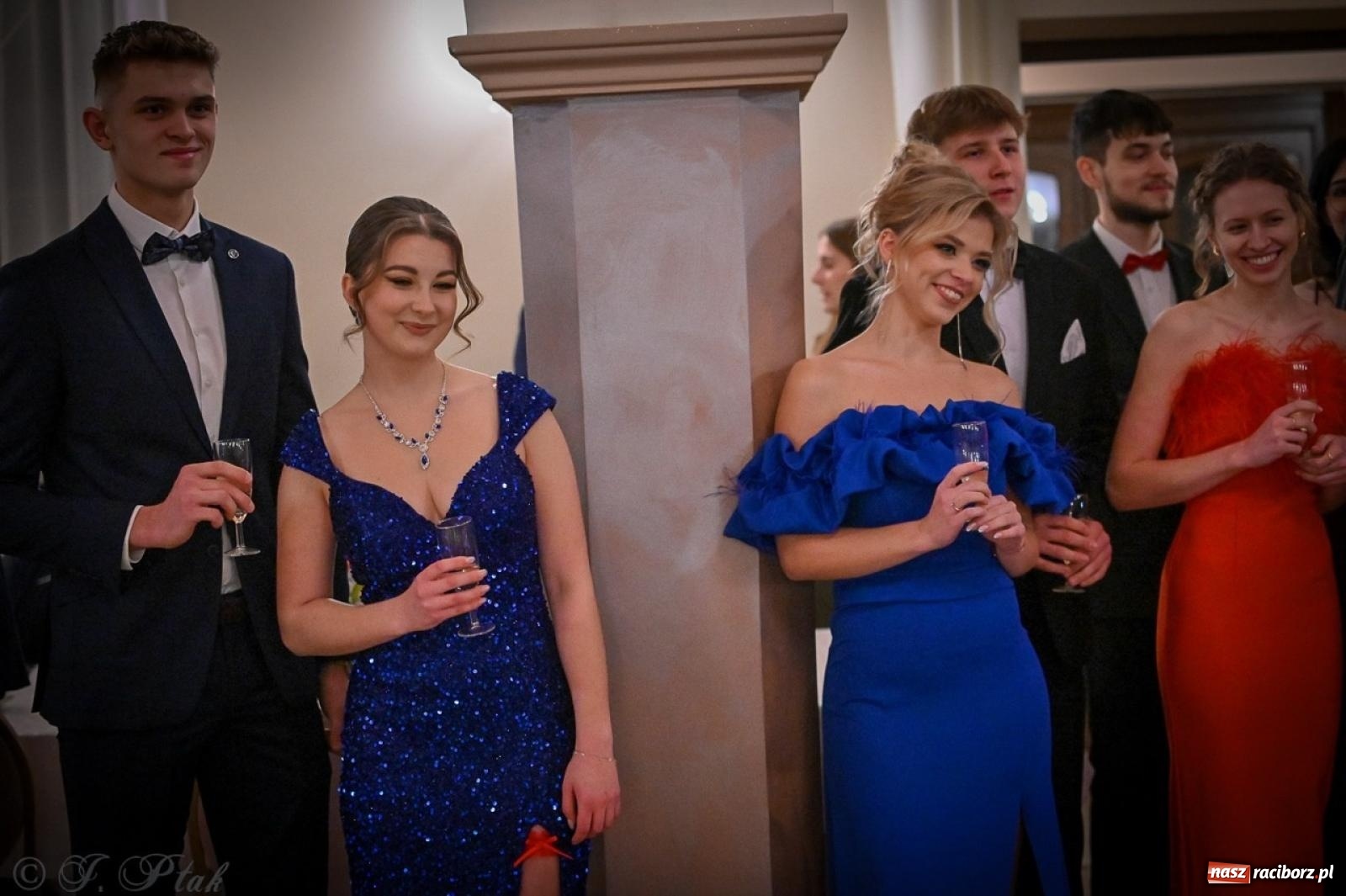 Zdjęcie w galerii na portalu naszraciborz.pl: Studniówka raciborskiego Ekonomika na bis! [FOTO i WIDEO] wiadomości z regionu