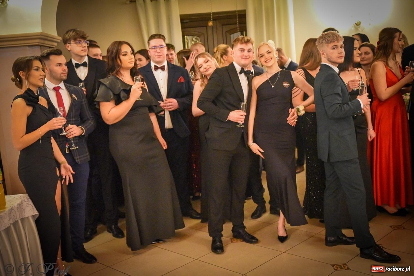 Zdjęcie w galerii na portalu naszraciborz.pl: Studniówka raciborskiego Ekonomika na bis! [FOTO i WIDEO] wiadomości z regionu