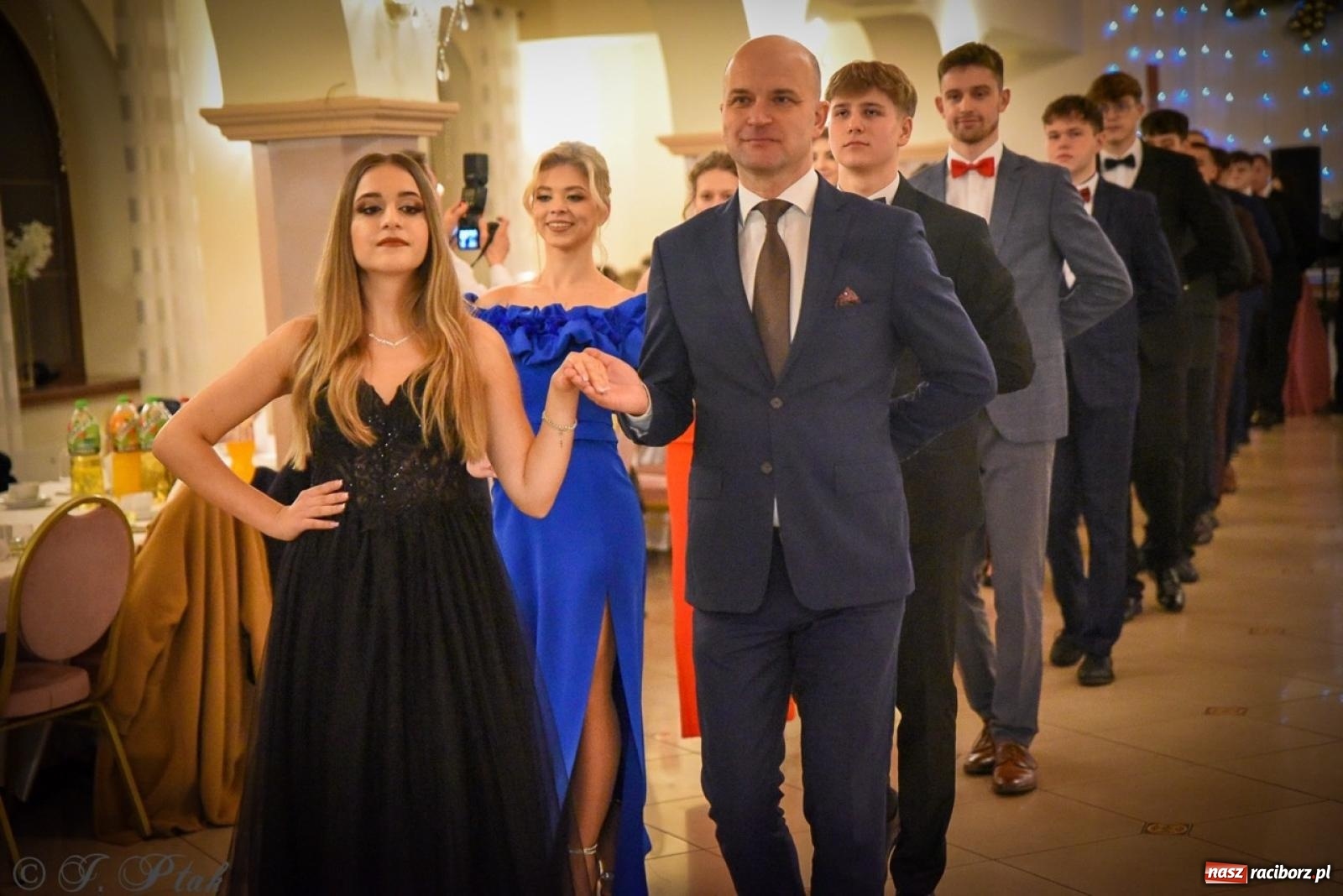 Zdjęcie w galerii na portalu naszraciborz.pl: Studniówka raciborskiego Ekonomika na bis! [FOTO i WIDEO] wiadomości z regionu