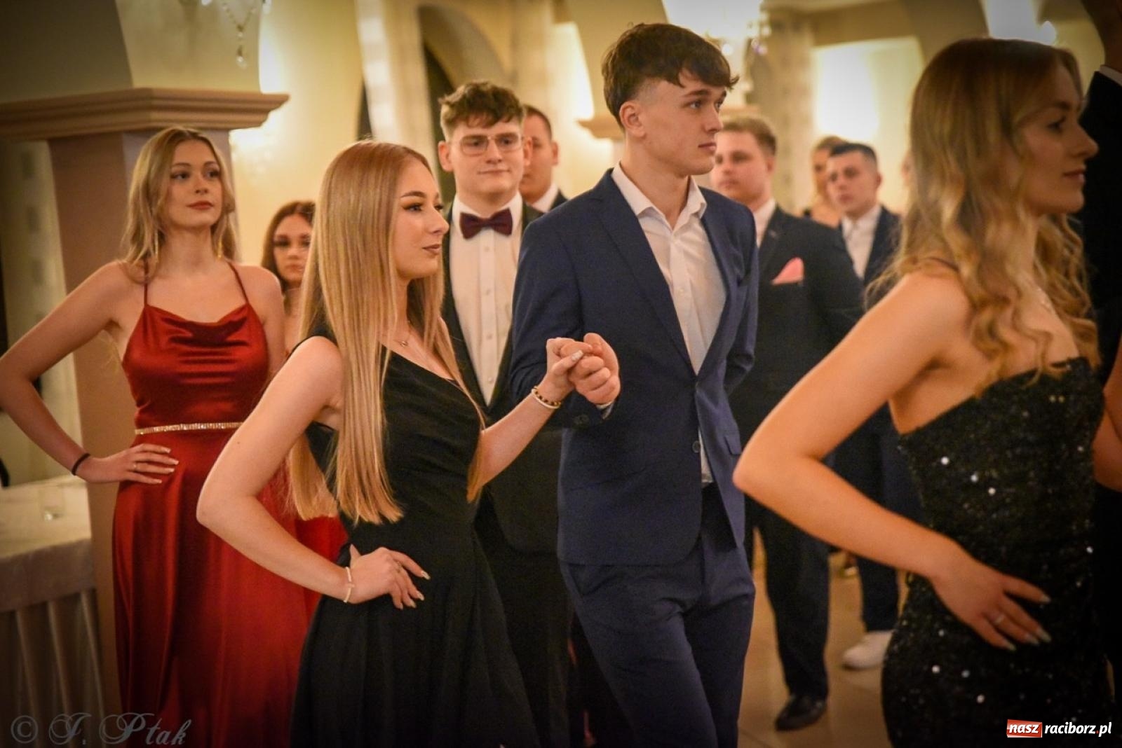 Zdjęcie w galerii na portalu naszraciborz.pl: Studniówka raciborskiego Ekonomika na bis! [FOTO i WIDEO] wiadomości z regionu