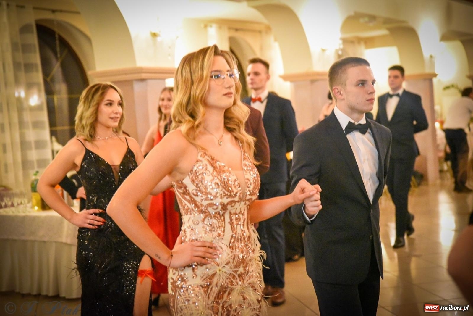 Zdjęcie w galerii na portalu naszraciborz.pl: Studniówka raciborskiego Ekonomika na bis! [FOTO i WIDEO] wiadomości z regionu