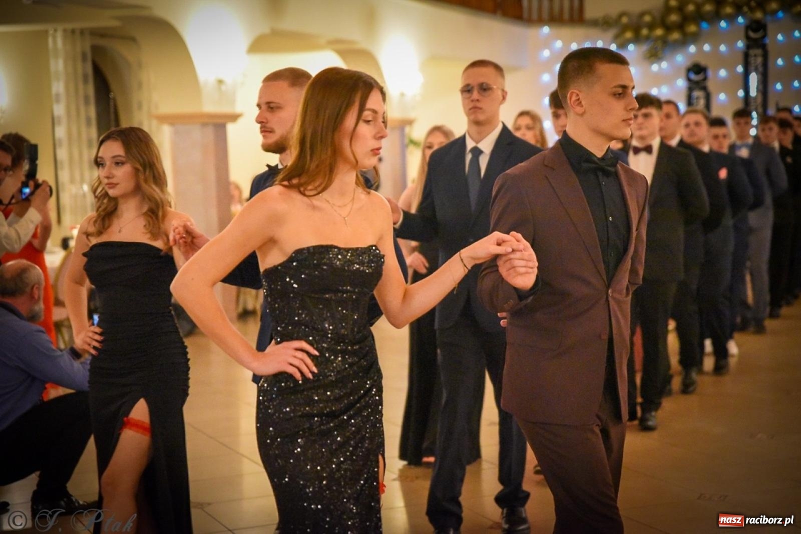 Zdjęcie w galerii na portalu naszraciborz.pl: Studniówka raciborskiego Ekonomika na bis! [FOTO i WIDEO] wiadomości z regionu