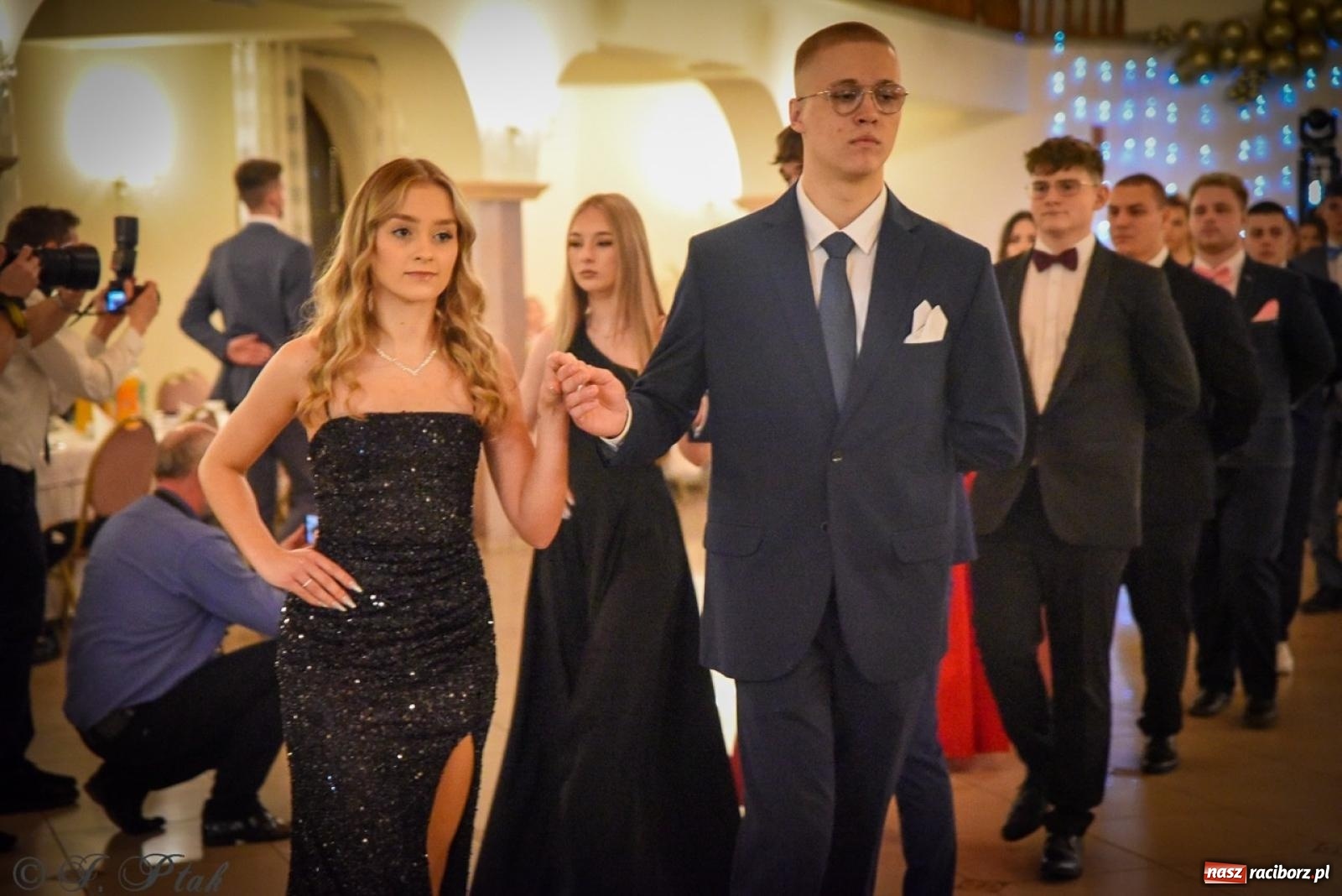 Zdjęcie w galerii na portalu naszraciborz.pl: Studniówka raciborskiego Ekonomika na bis! [FOTO i WIDEO] wiadomości z regionu