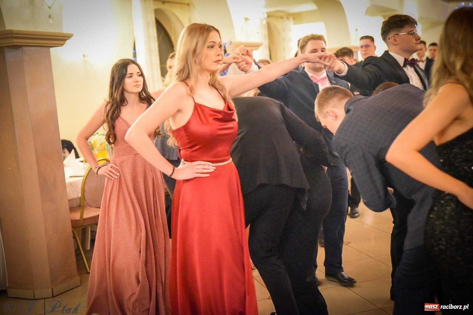 Zdjęcie w galerii na portalu naszraciborz.pl: Studniówka raciborskiego Ekonomika na bis! [FOTO i WIDEO] wiadomości z regionu