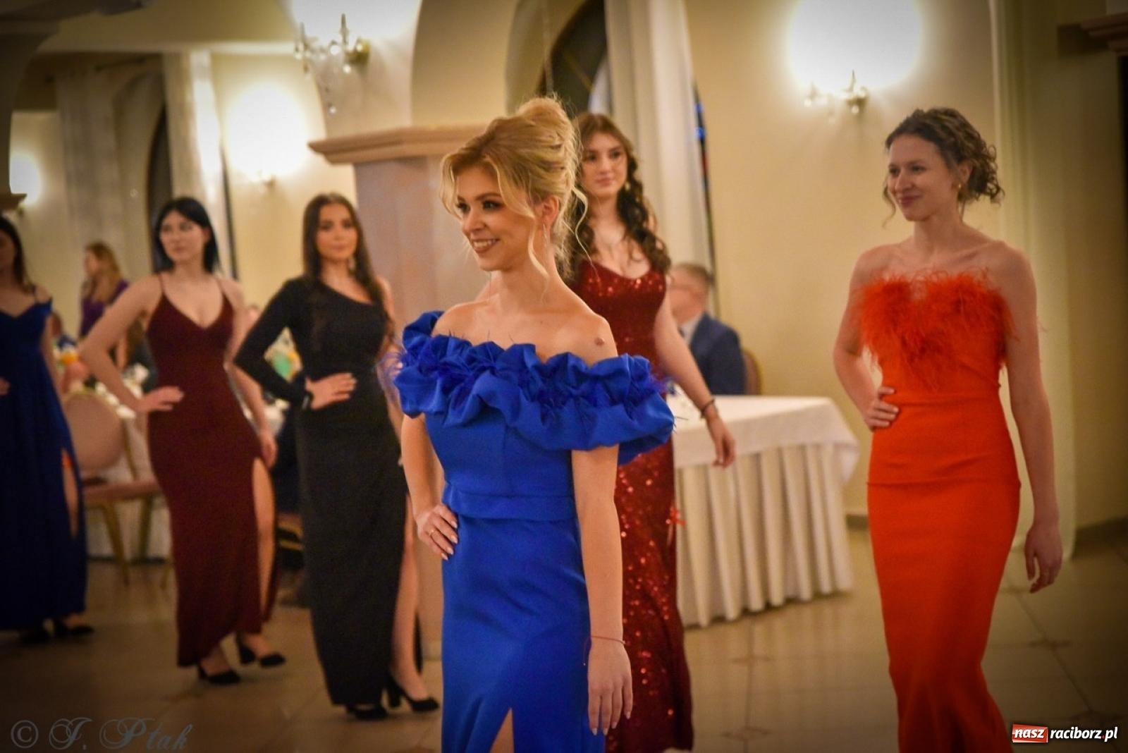 Zdjęcie w galerii na portalu naszraciborz.pl: Studniówka raciborskiego Ekonomika na bis! [FOTO i WIDEO] wiadomości z regionu