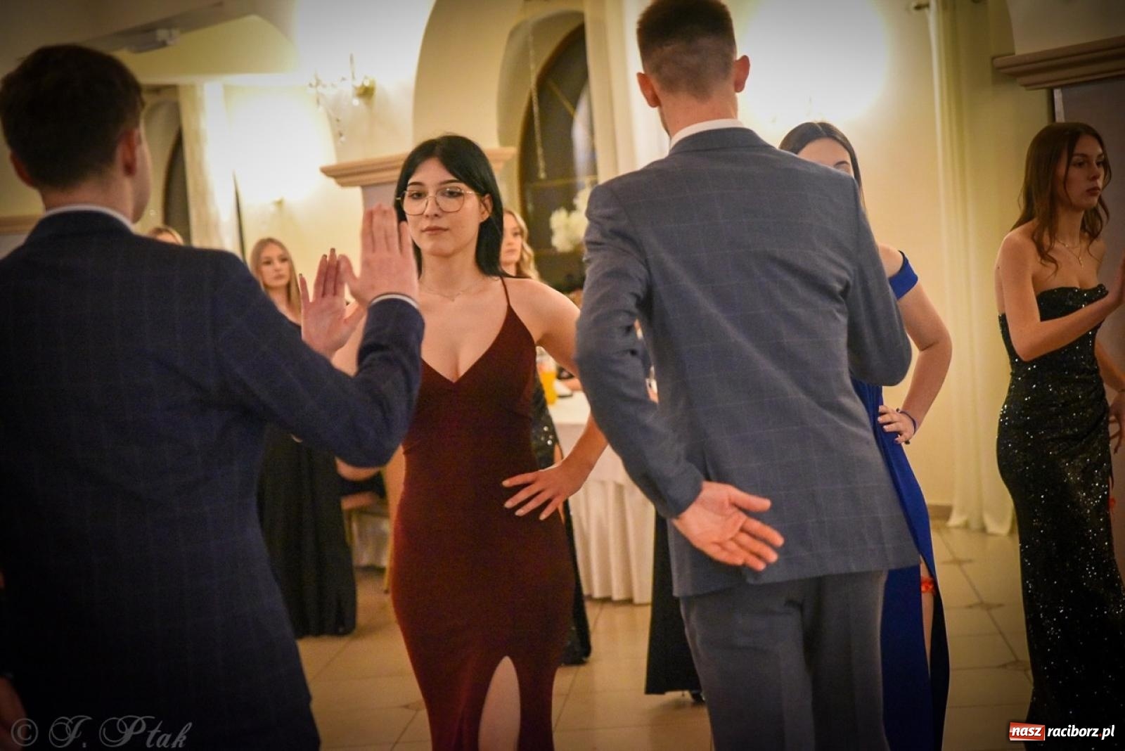 Zdjęcie w galerii na portalu naszraciborz.pl: Studniówka raciborskiego Ekonomika na bis! [FOTO i WIDEO] wiadomości z regionu