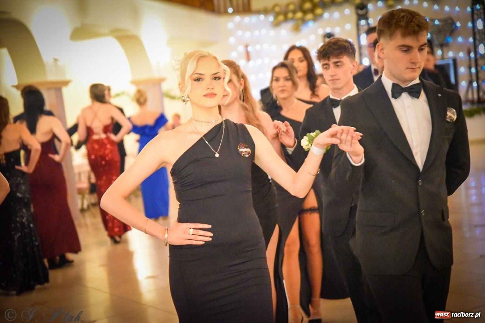 Zdjęcie w galerii na portalu naszraciborz.pl: Studniówka raciborskiego Ekonomika na bis! [FOTO i WIDEO] wiadomości z regionu