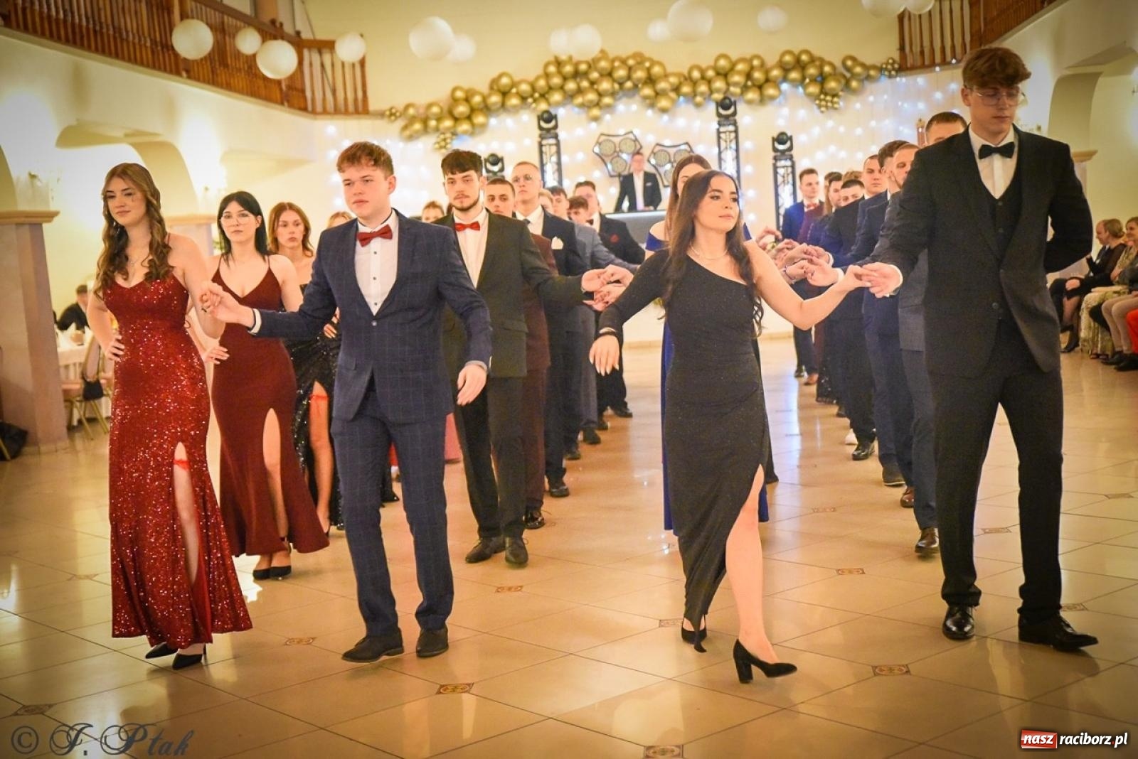 Zdjęcie w galerii na portalu naszraciborz.pl: Studniówka raciborskiego Ekonomika na bis! [FOTO i WIDEO] wiadomości z regionu