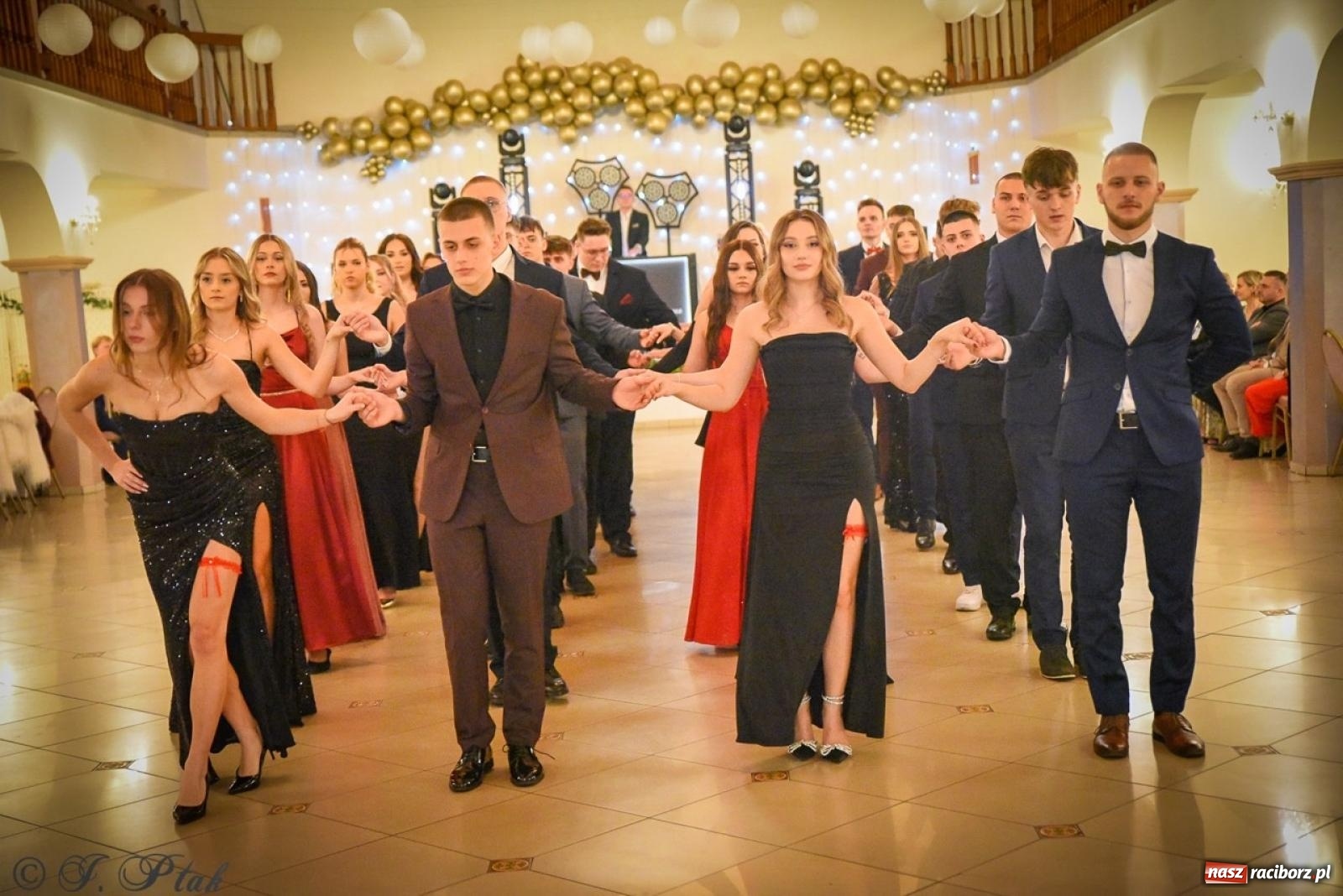 Zdjęcie w galerii na portalu naszraciborz.pl: Studniówka raciborskiego Ekonomika na bis! [FOTO i WIDEO] wiadomości z regionu