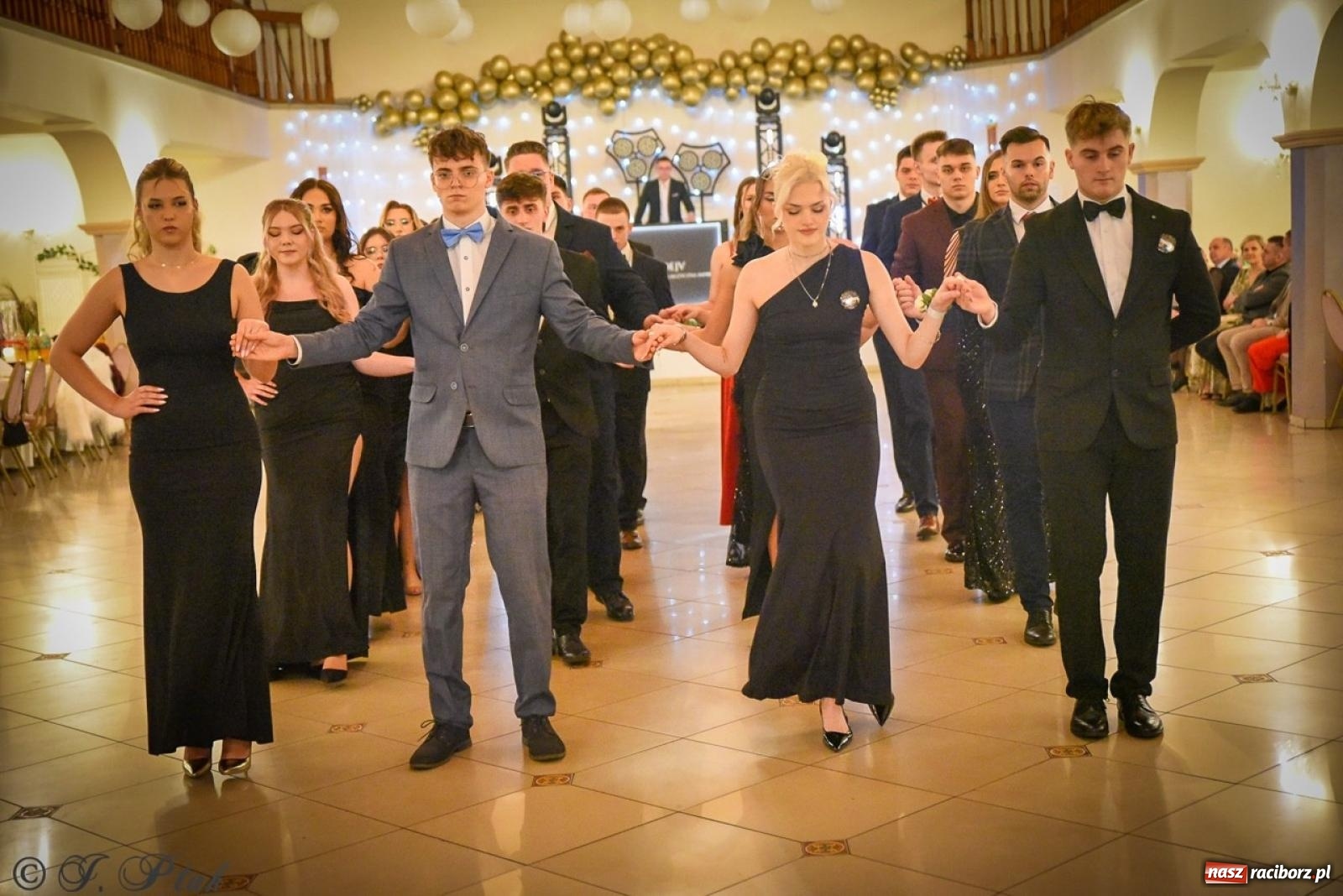 Zdjęcie w galerii na portalu naszraciborz.pl: Studniówka raciborskiego Ekonomika na bis! [FOTO i WIDEO] wiadomości z regionu