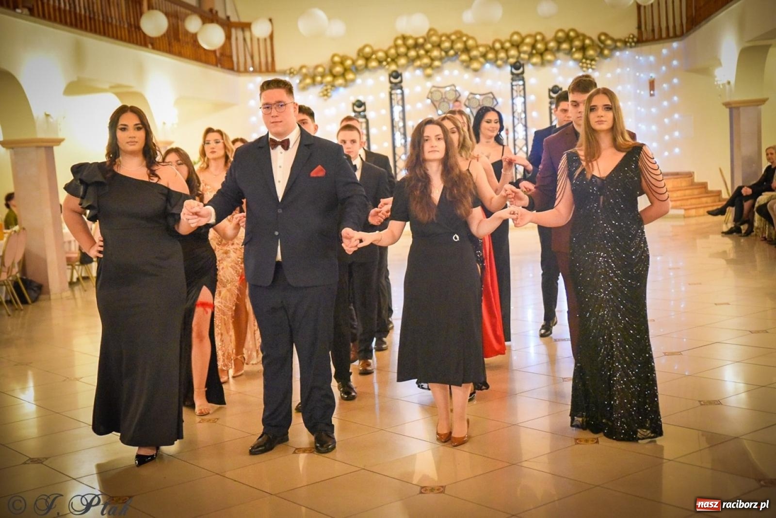 Zdjęcie w galerii na portalu naszraciborz.pl: Studniówka raciborskiego Ekonomika na bis! [FOTO i WIDEO] wiadomości z regionu