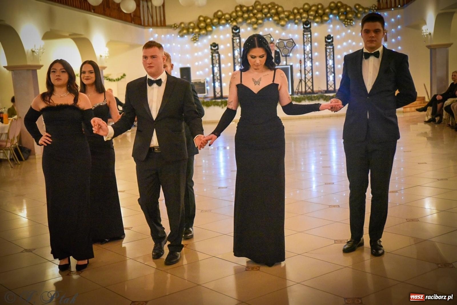 Zdjęcie w galerii na portalu naszraciborz.pl: Studniówka raciborskiego Ekonomika na bis! [FOTO i WIDEO] wiadomości z regionu