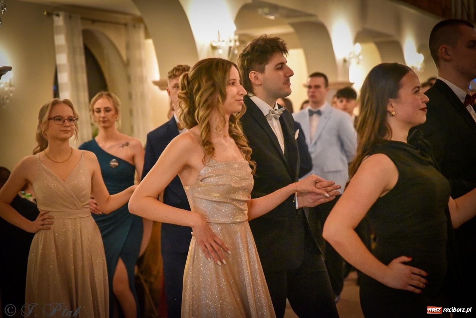 Zdjęcie w galerii na portalu naszraciborz.pl: Studniówka raciborskiego Ekonomika na bis! [FOTO i WIDEO] wiadomości z regionu