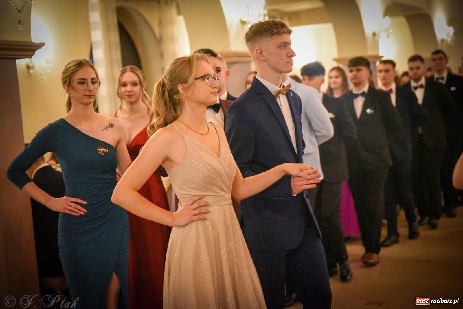 Zdjęcie w galerii na portalu naszraciborz.pl: Studniówka raciborskiego Ekonomika na bis! [FOTO i WIDEO] wiadomości z regionu