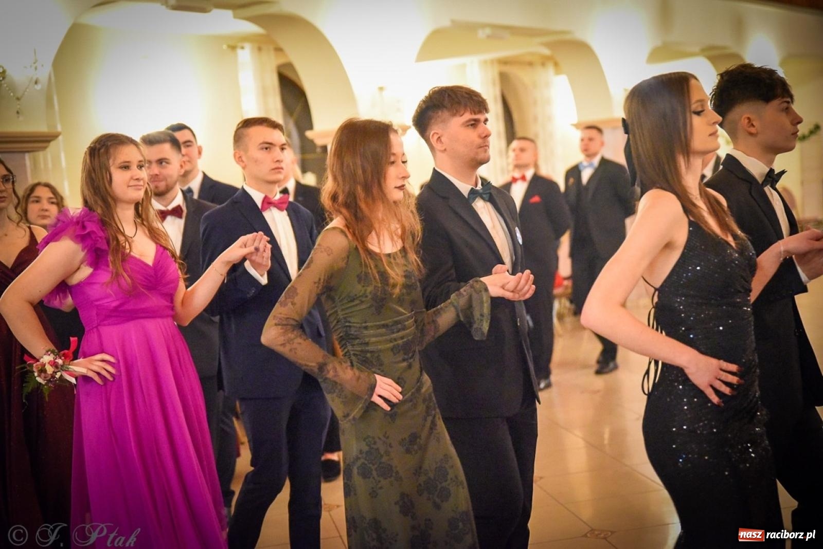 Zdjęcie w galerii na portalu naszraciborz.pl: Studniówka raciborskiego Ekonomika na bis! [FOTO i WIDEO] wiadomości z regionu