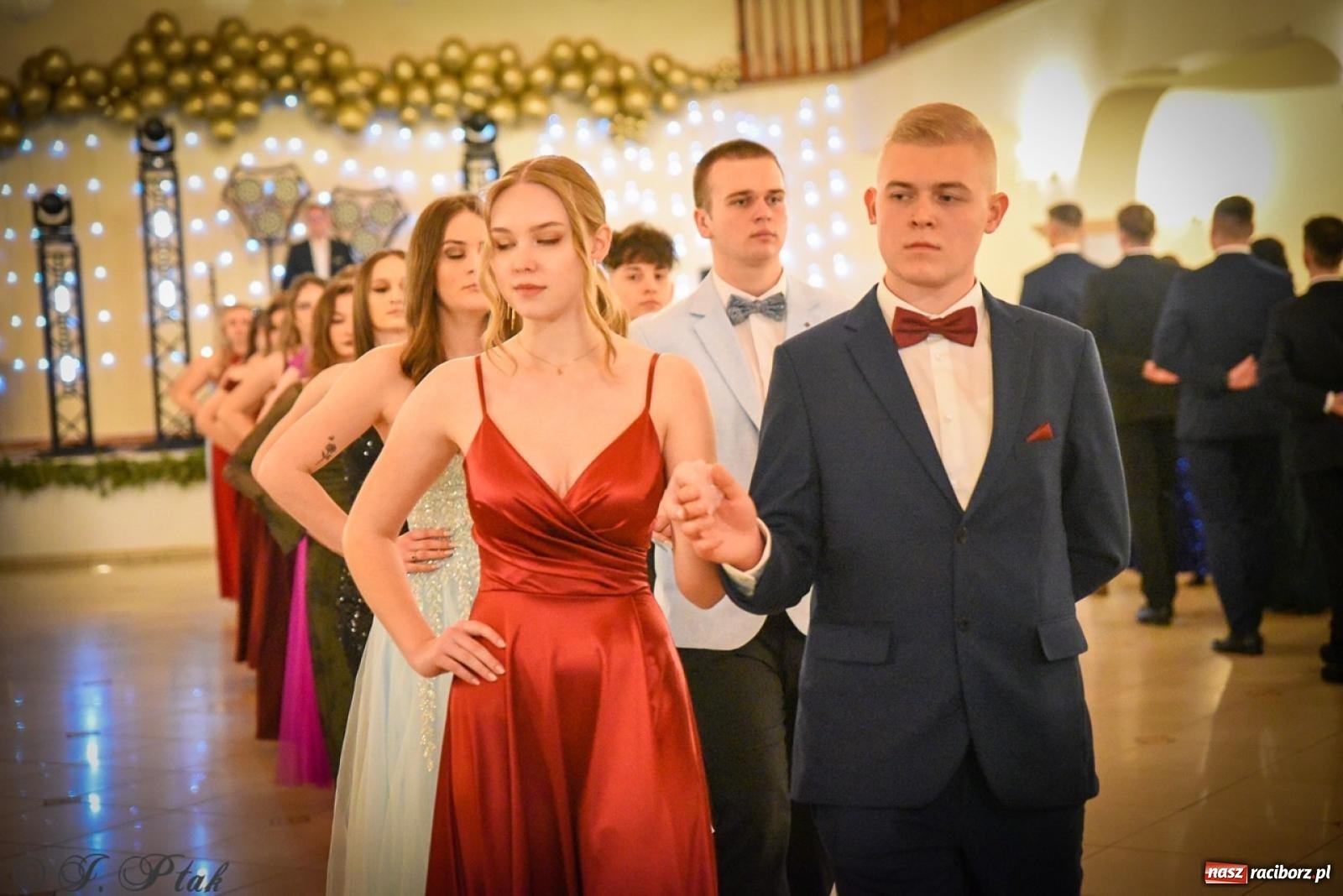 Zdjęcie w galerii na portalu naszraciborz.pl: Studniówka raciborskiego Ekonomika na bis! [FOTO i WIDEO] wiadomości z regionu