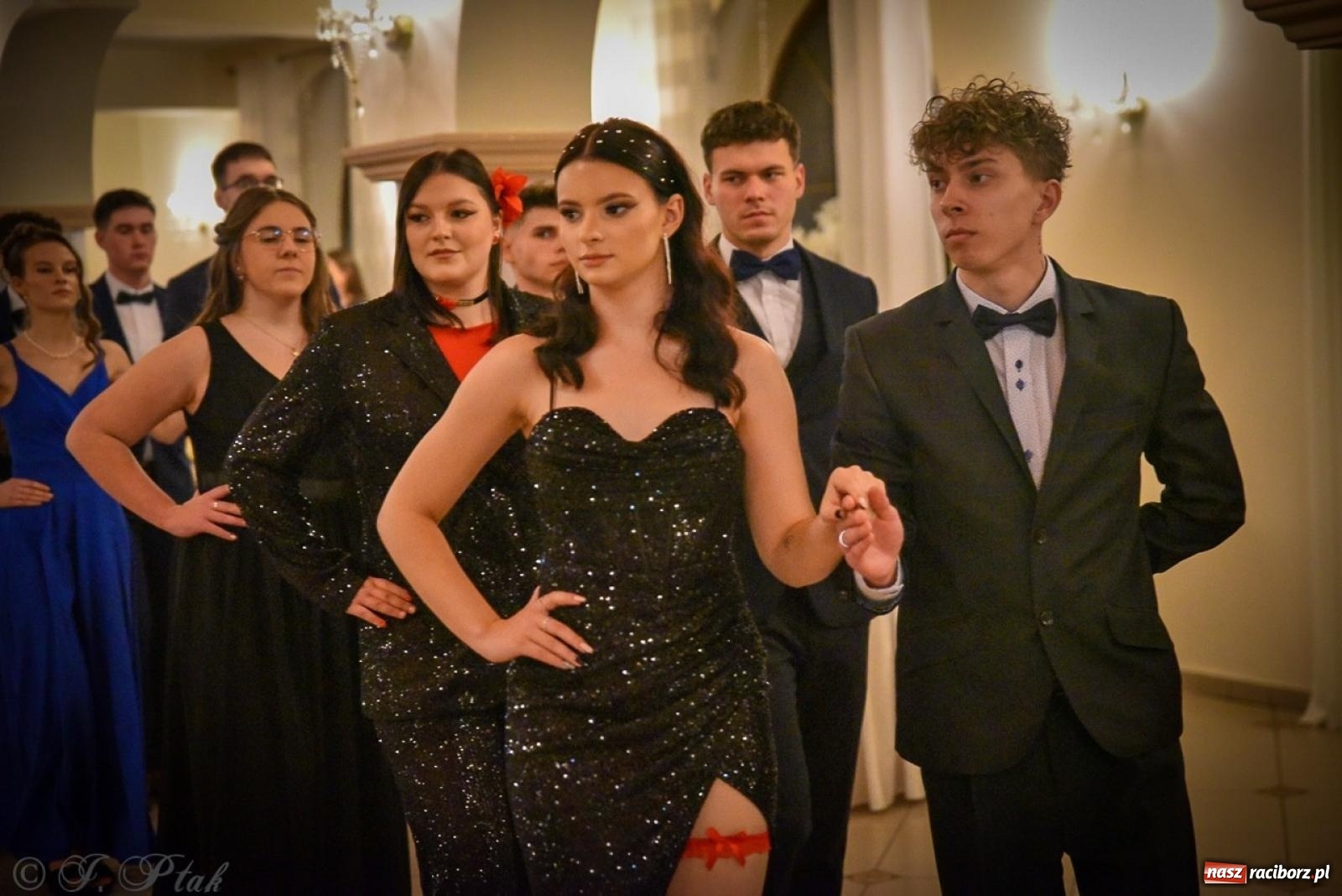 Zdjęcie w galerii na portalu naszraciborz.pl: Studniówka raciborskiego Ekonomika na bis! [FOTO i WIDEO] wiadomości z regionu