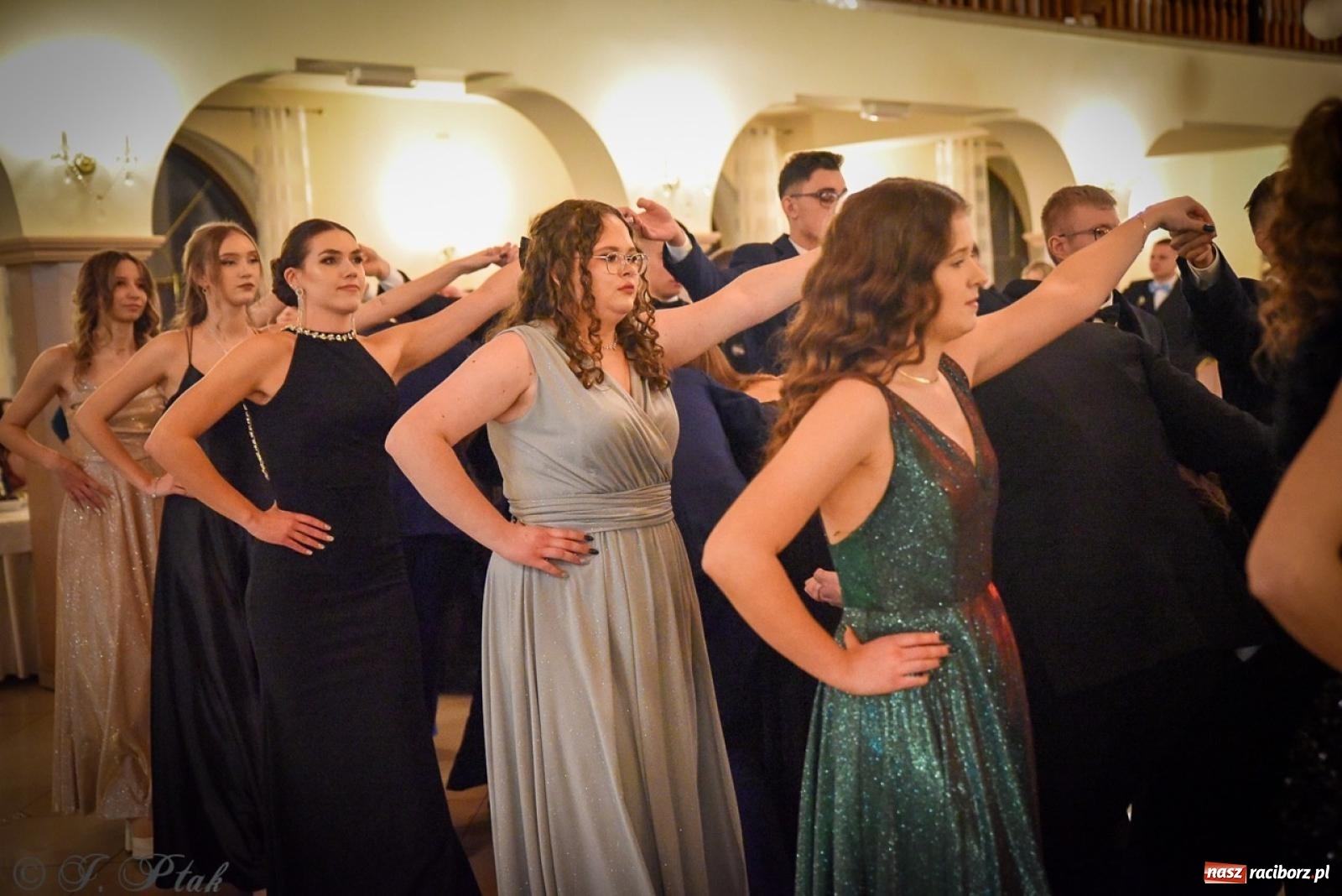 Zdjęcie w galerii na portalu naszraciborz.pl: Studniówka raciborskiego Ekonomika na bis! [FOTO i WIDEO] wiadomości z regionu