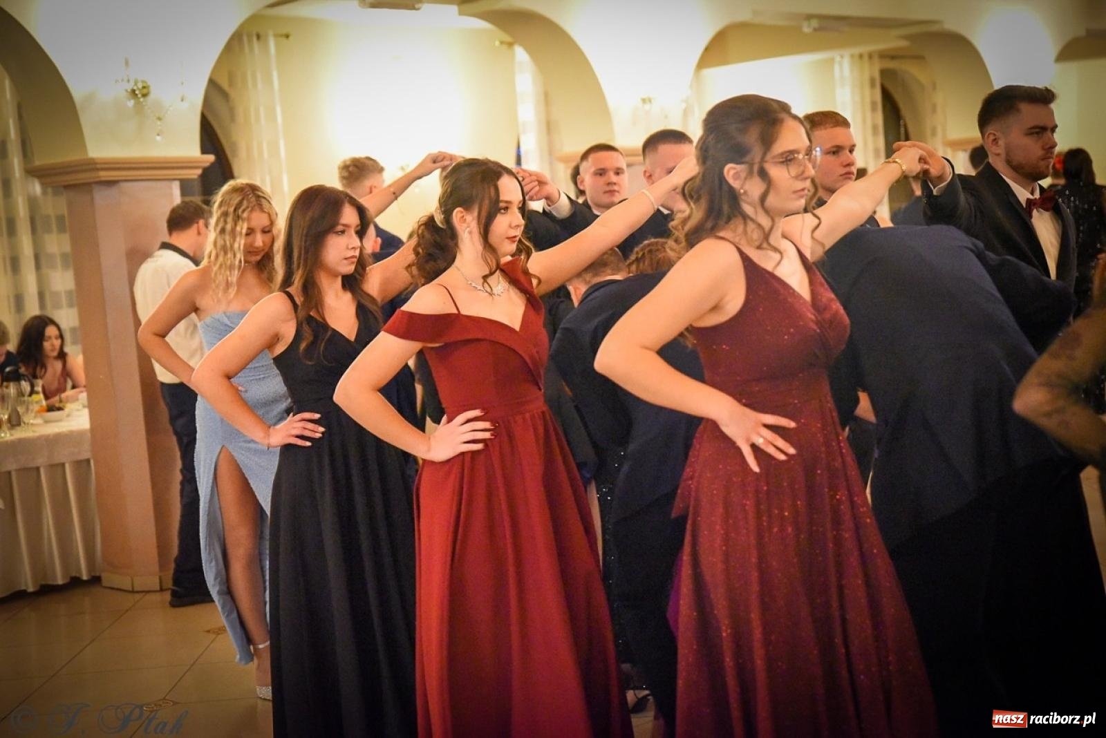 Zdjęcie w galerii na portalu naszraciborz.pl: Studniówka raciborskiego Ekonomika na bis! [FOTO i WIDEO] wiadomości z regionu