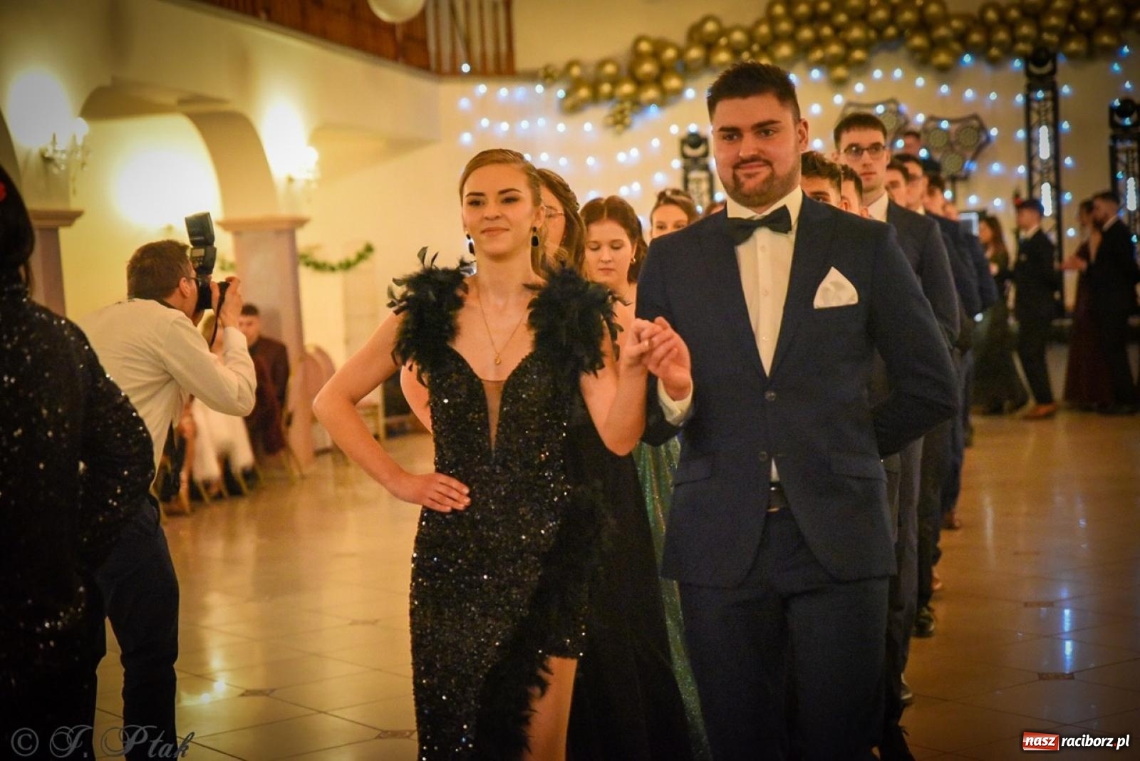 Zdjęcie w galerii na portalu naszraciborz.pl: Studniówka raciborskiego Ekonomika na bis! [FOTO i WIDEO] wiadomości z regionu