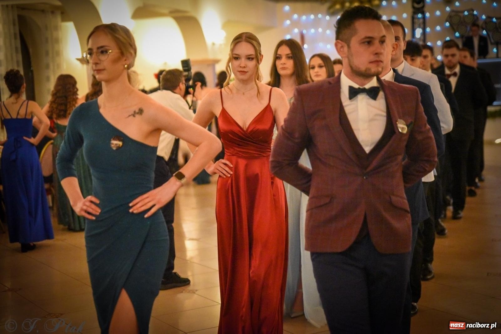 Zdjęcie w galerii na portalu naszraciborz.pl: Studniówka raciborskiego Ekonomika na bis! [FOTO i WIDEO] wiadomości z regionu