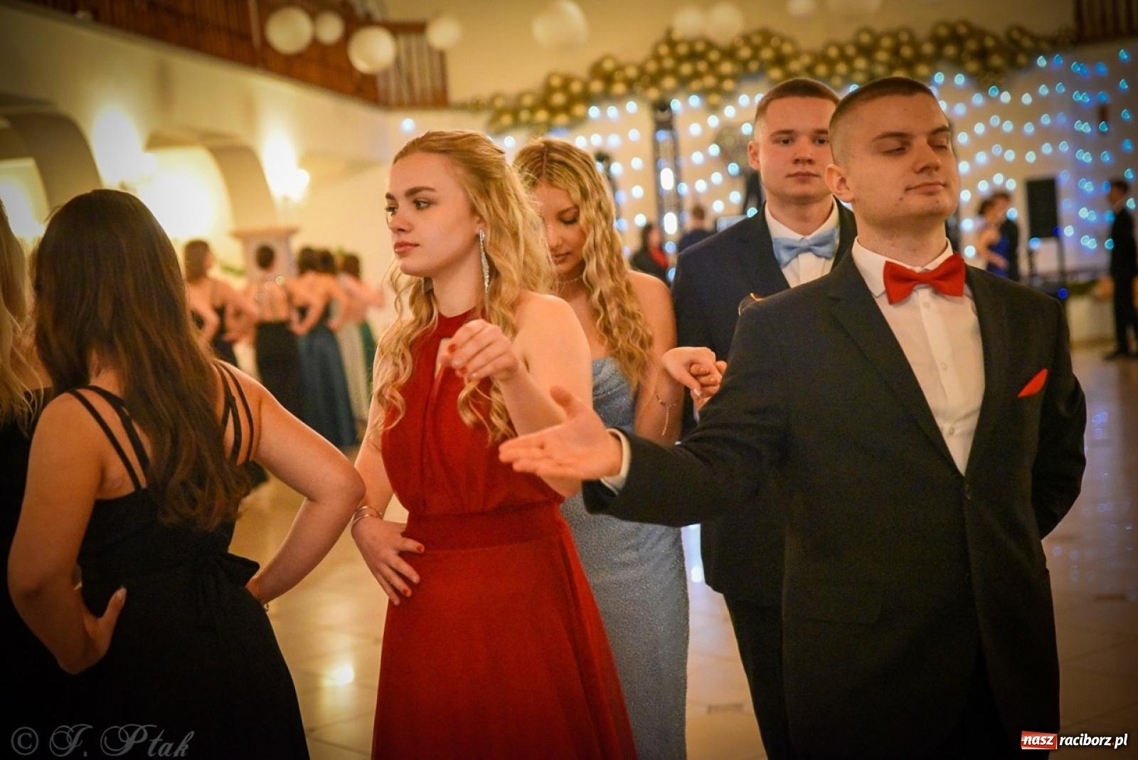 Zdjęcie w galerii na portalu naszraciborz.pl: Studniówka raciborskiego Ekonomika na bis! [FOTO i WIDEO] wiadomości z regionu