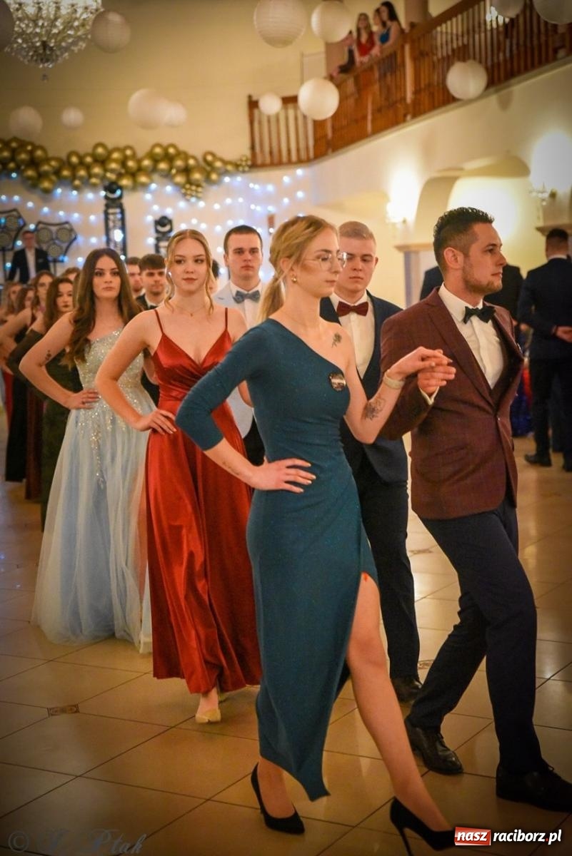 Zdjęcie w galerii na portalu naszraciborz.pl: Studniówka raciborskiego Ekonomika na bis! [FOTO i WIDEO] wiadomości z regionu