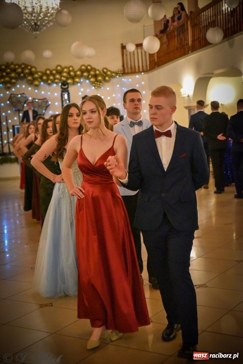 Zdjęcie w galerii na portalu naszraciborz.pl: Studniówka raciborskiego Ekonomika na bis! [FOTO i WIDEO] wiadomości z regionu