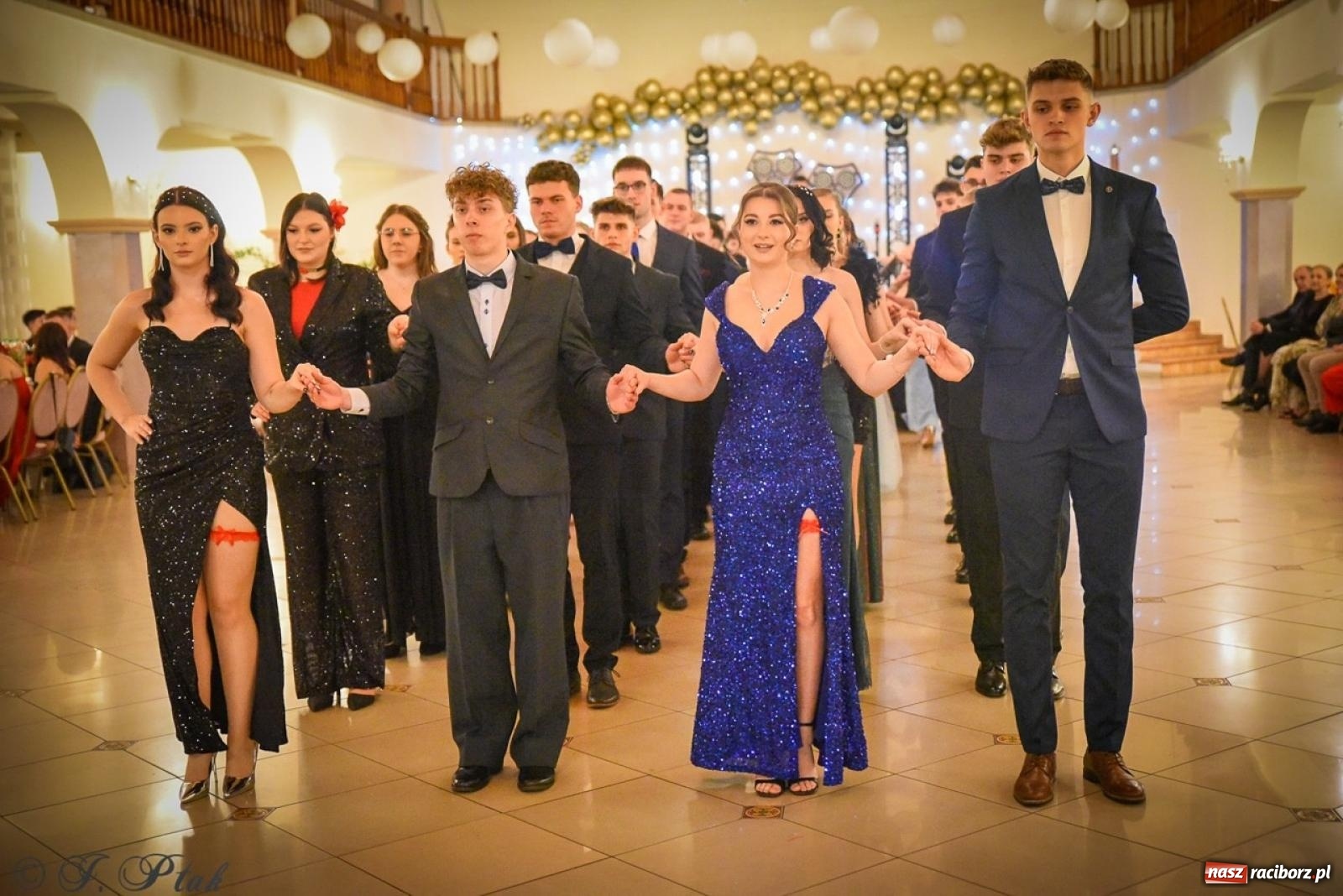 Zdjęcie w galerii na portalu naszraciborz.pl: Studniówka raciborskiego Ekonomika na bis! [FOTO i WIDEO] wiadomości z regionu