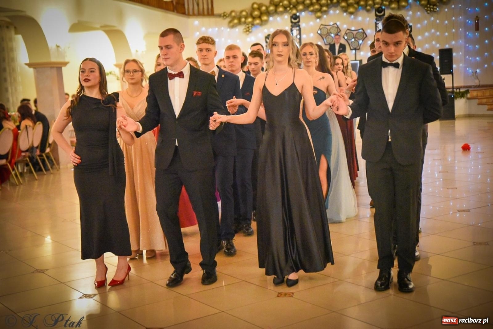 Zdjęcie w galerii na portalu naszraciborz.pl: Studniówka raciborskiego Ekonomika na bis! [FOTO i WIDEO] wiadomości z regionu