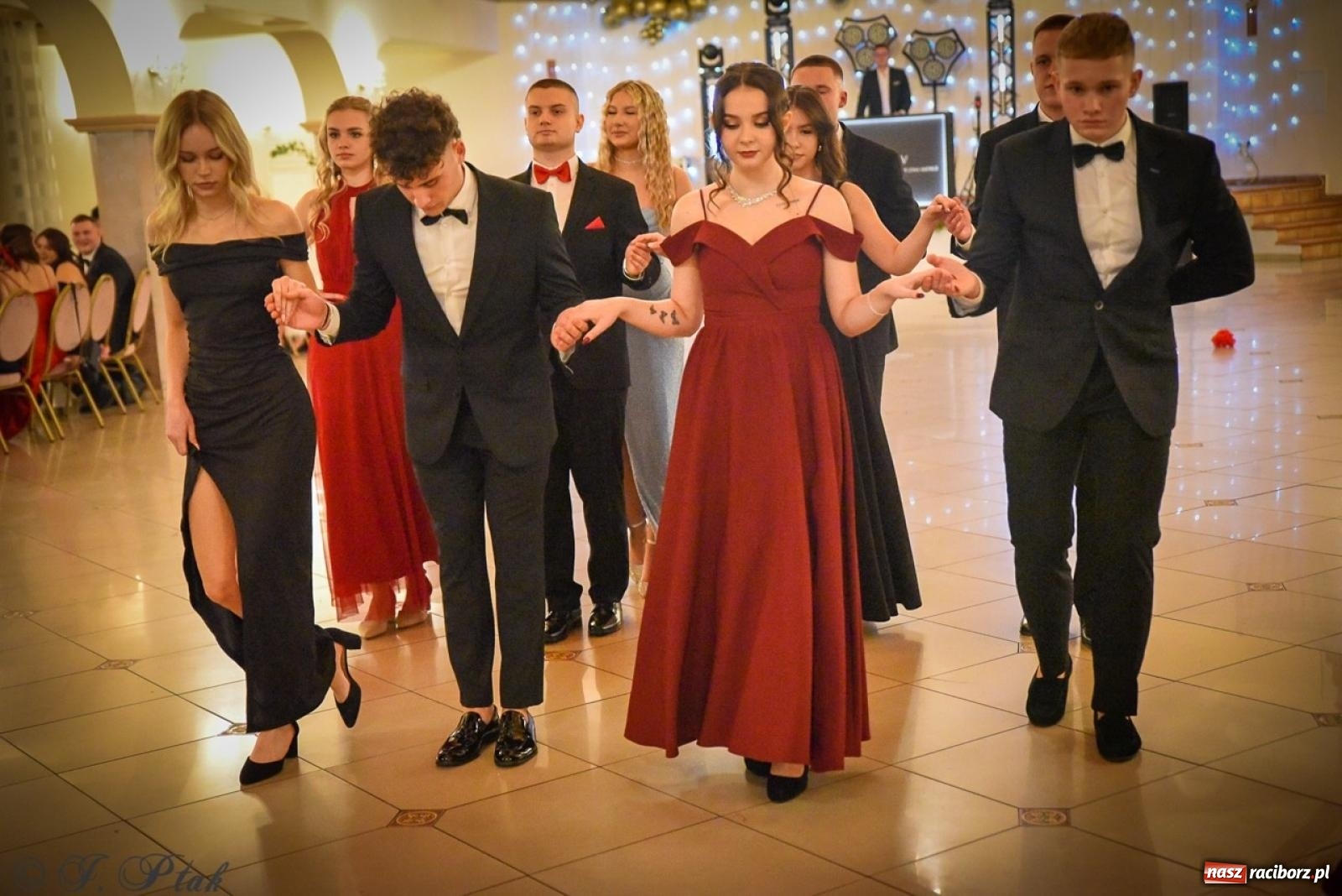 Zdjęcie w galerii na portalu naszraciborz.pl: Studniówka raciborskiego Ekonomika na bis! [FOTO i WIDEO] wiadomości z regionu