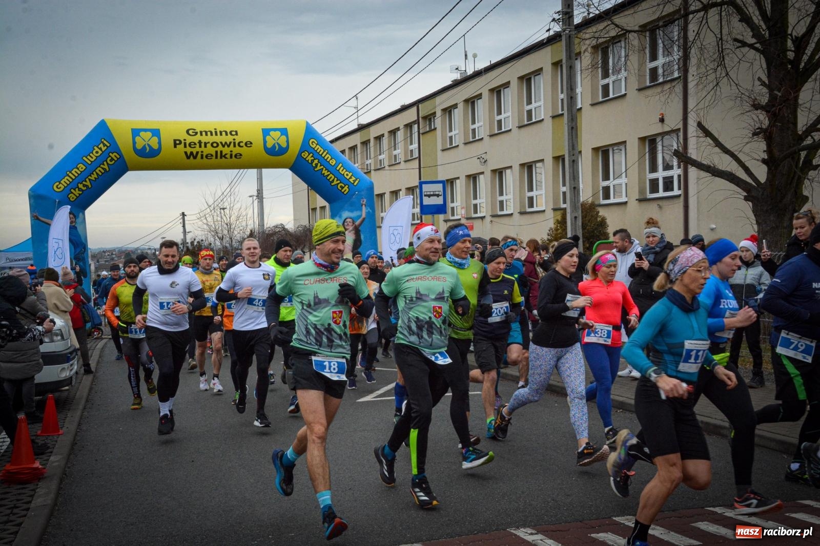 Zdjęcie w galerii na portalu naszraciborz.pl: IX Eko Cross po Ziemi Pietrowickiej: Piotr Pałka zwycięzcą biegu na 10 km wiadomości z regionu