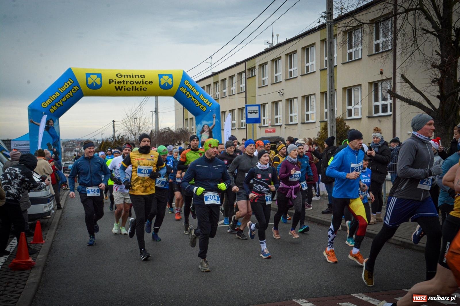 Zdjęcie w galerii na portalu naszraciborz.pl: IX Eko Cross po Ziemi Pietrowickiej: Piotr Pałka zwycięzcą biegu na 10 km wiadomości z regionu