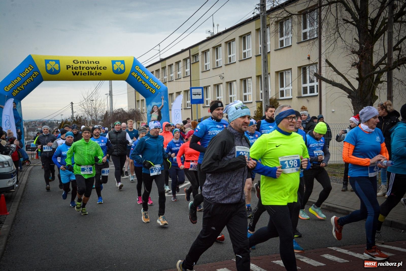 Zdjęcie w galerii na portalu naszraciborz.pl: IX Eko Cross po Ziemi Pietrowickiej: Piotr Pałka zwycięzcą biegu na 10 km wiadomości z regionu