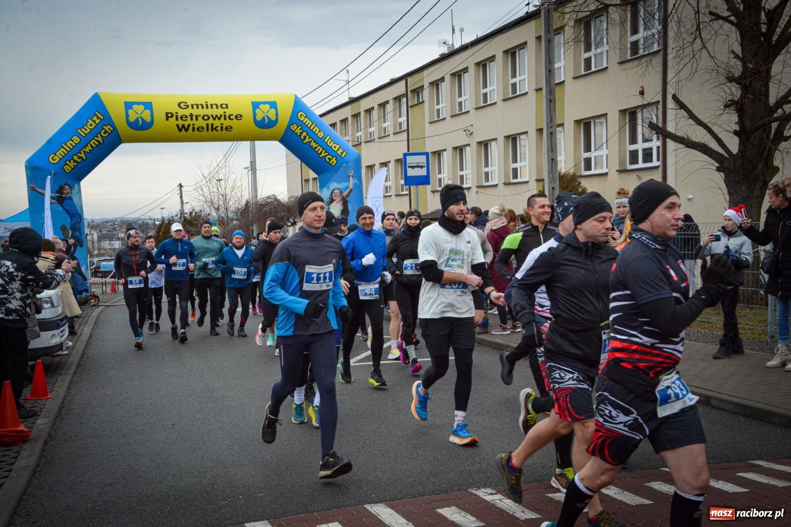 Zdjęcie w galerii na portalu naszraciborz.pl: IX Eko Cross po Ziemi Pietrowickiej: Piotr Pałka zwycięzcą biegu na 10 km wiadomości z regionu
