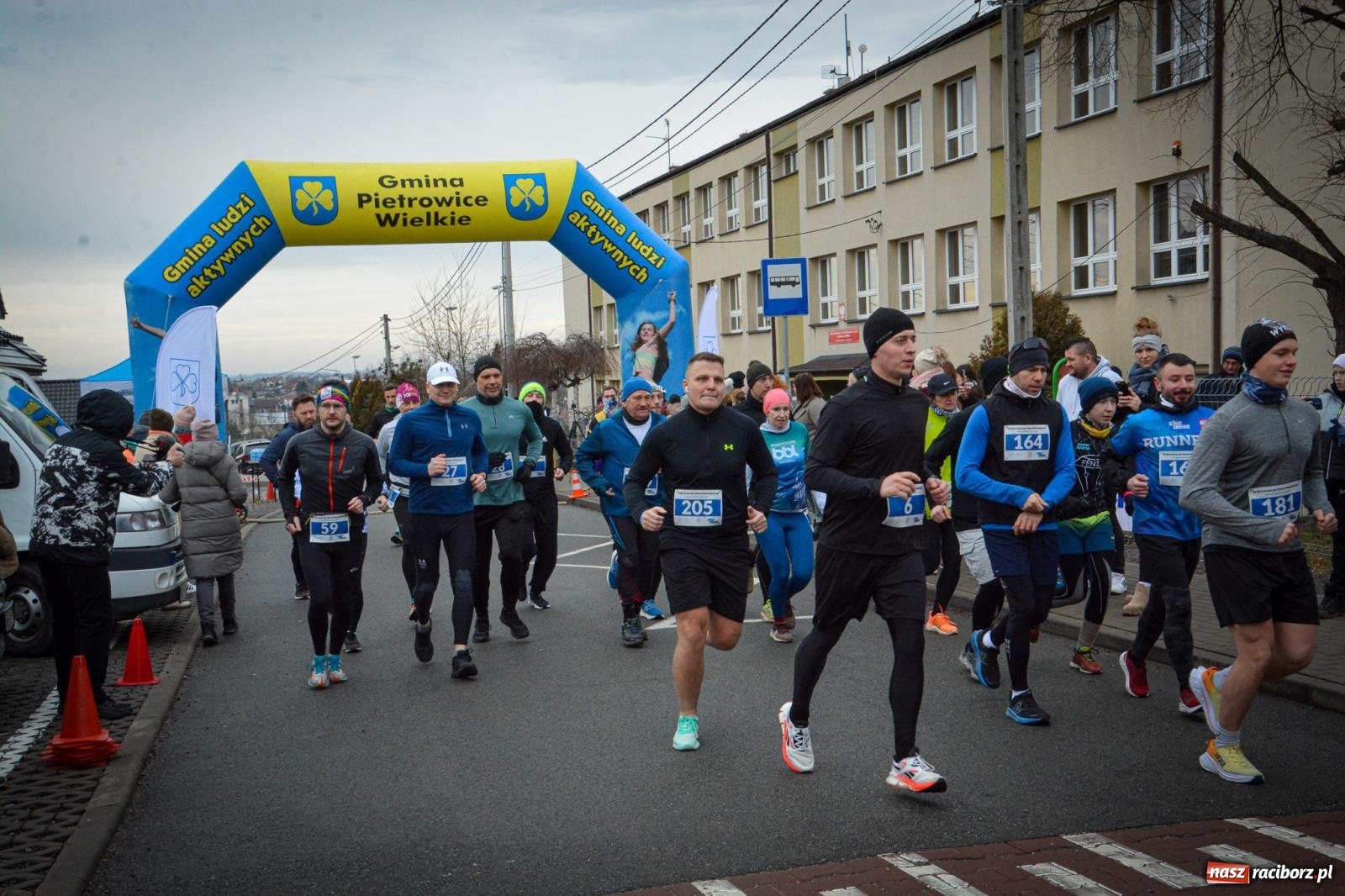Zdjęcie w galerii na portalu naszraciborz.pl: IX Eko Cross po Ziemi Pietrowickiej: Piotr Pałka zwycięzcą biegu na 10 km wiadomości z regionu