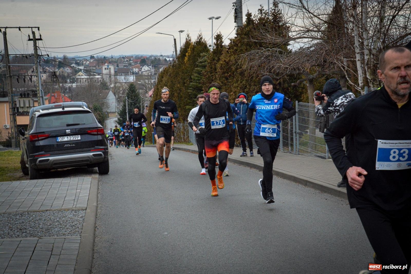 Zdjęcie w galerii na portalu naszraciborz.pl: IX Eko Cross po Ziemi Pietrowickiej: Piotr Pałka zwycięzcą biegu na 10 km wiadomości z regionu
