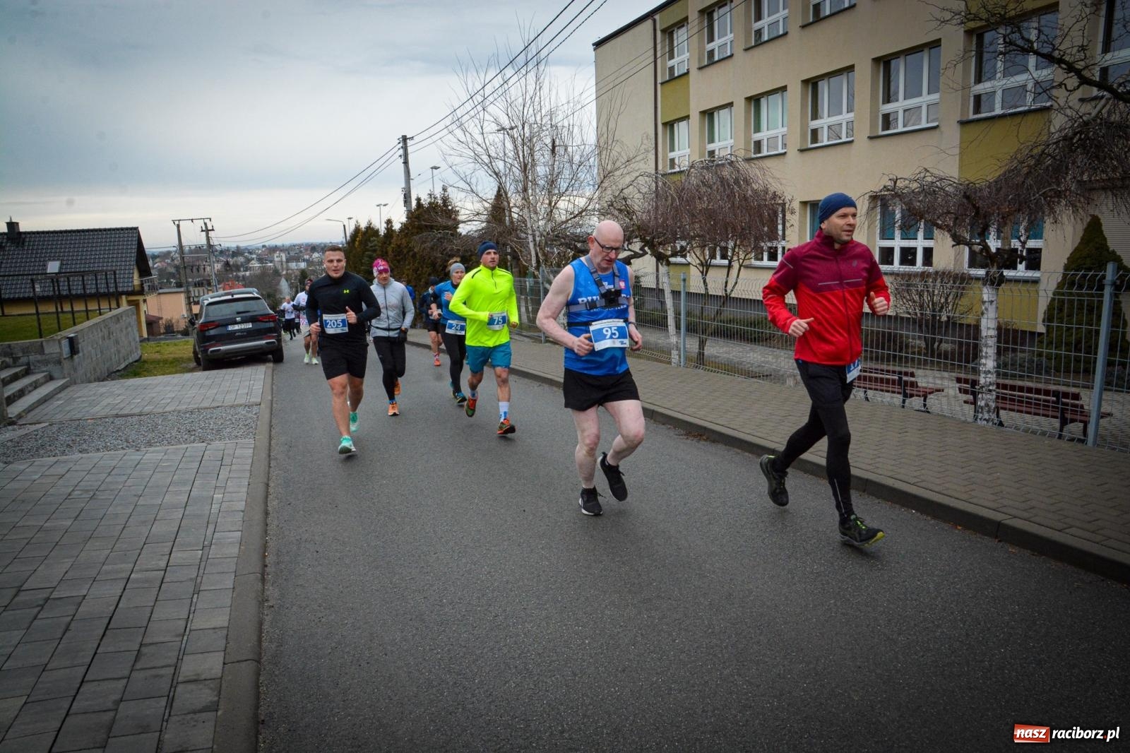 Zdjęcie w galerii na portalu naszraciborz.pl: IX Eko Cross po Ziemi Pietrowickiej: Piotr Pałka zwycięzcą biegu na 10 km wiadomości z regionu