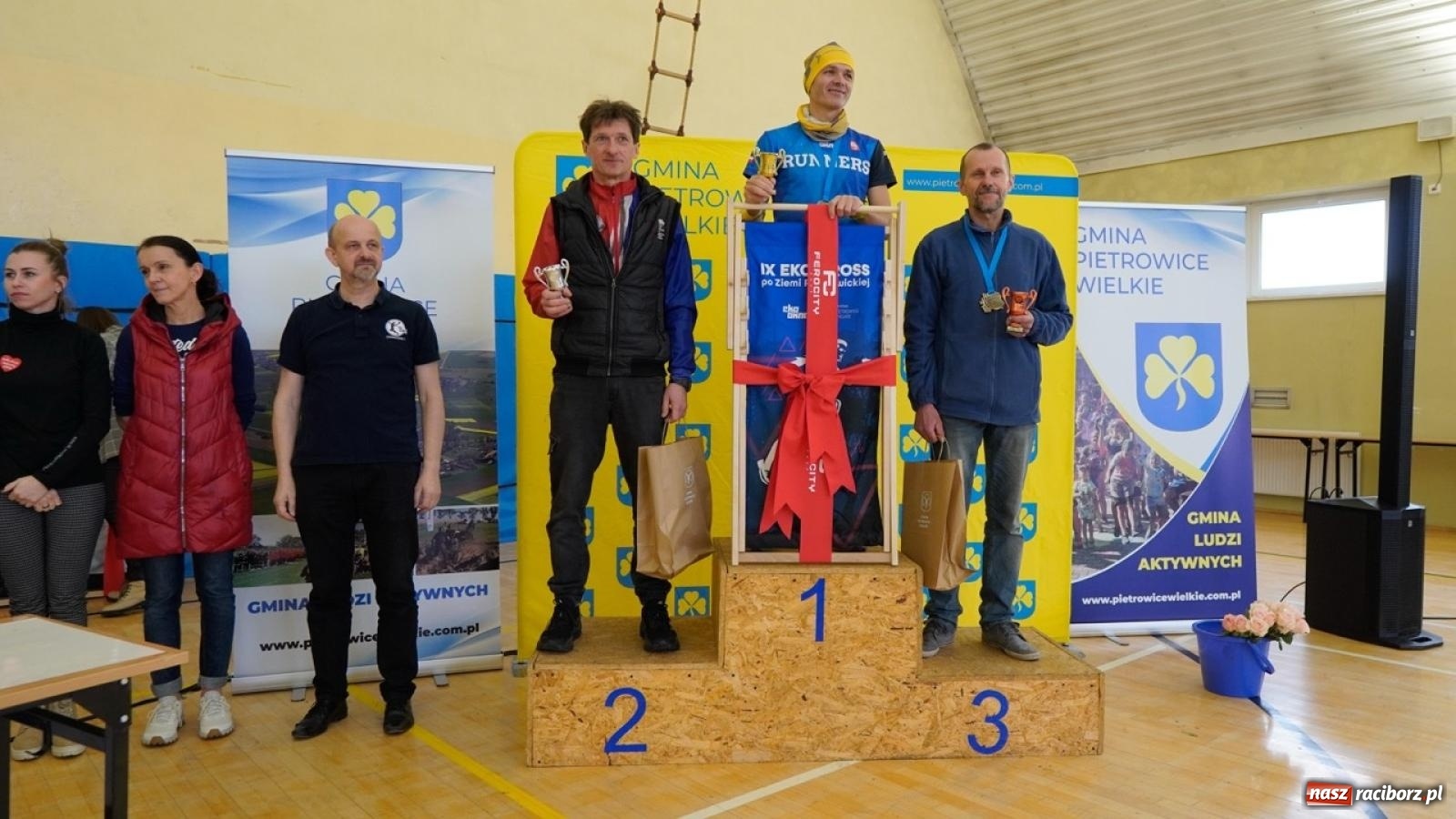 Zdjęcie w galerii na portalu naszraciborz.pl: IX Eko Cross po Ziemi Pietrowickiej: Piotr Pałka zwycięzcą biegu na 10 km wiadomości z regionu