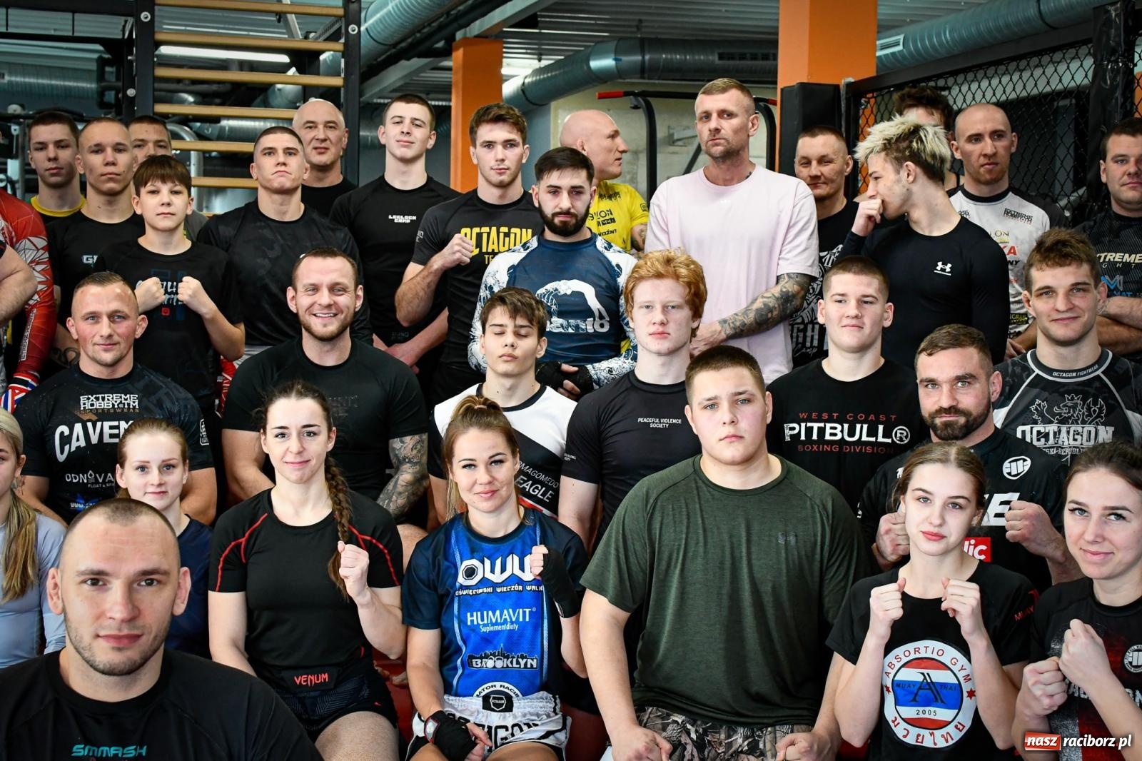 Zdjęcie w galerii na portalu naszraciborz.pl: Sparing charytatywny w Brooklyn Gym w Raciborzu wiadomości z regionu